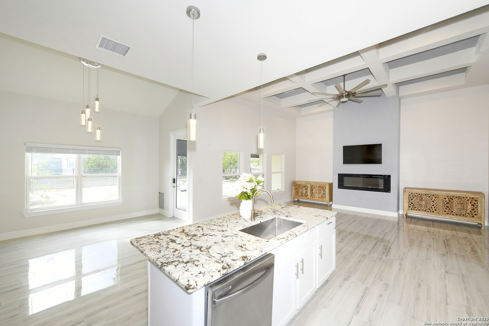 114 High Point , Spring Branch, TX, 78070 | 1848658 | Realty Texas LLC