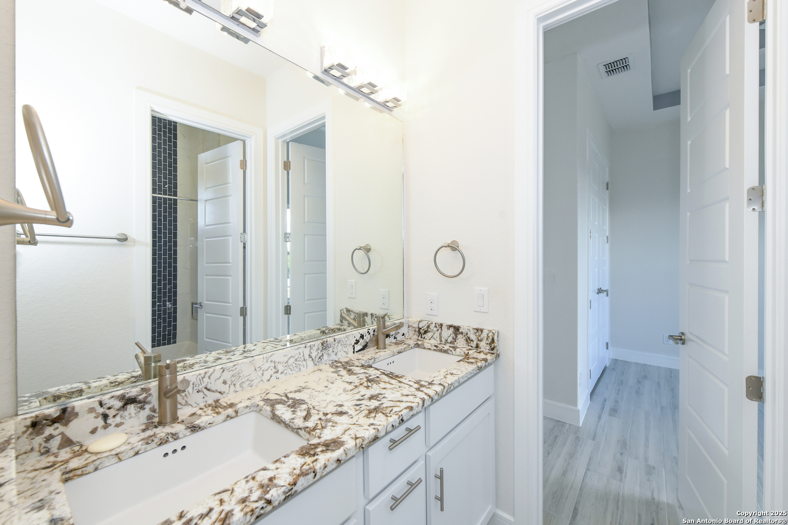 114 High Point , Spring Branch, TX, 78070 | 1848658 | Realty Texas LLC