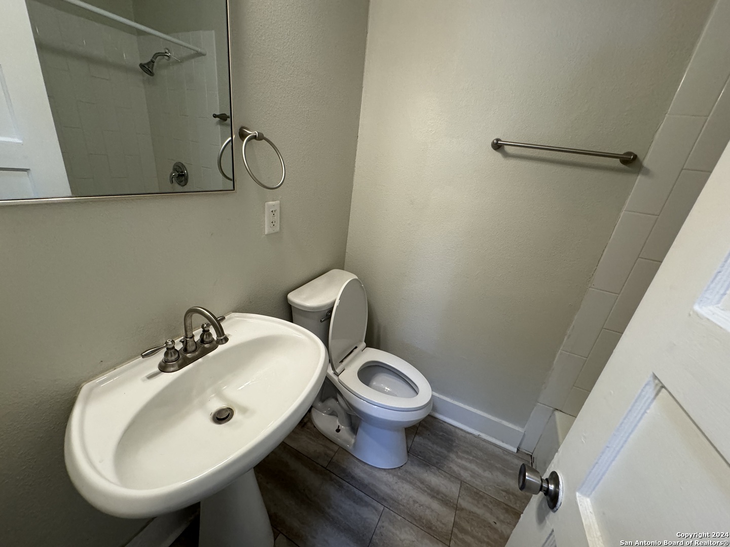 407 E Locust St 8 , San Antonio, TX, 78212-4039 | 1849613 | Realty Texas LLC