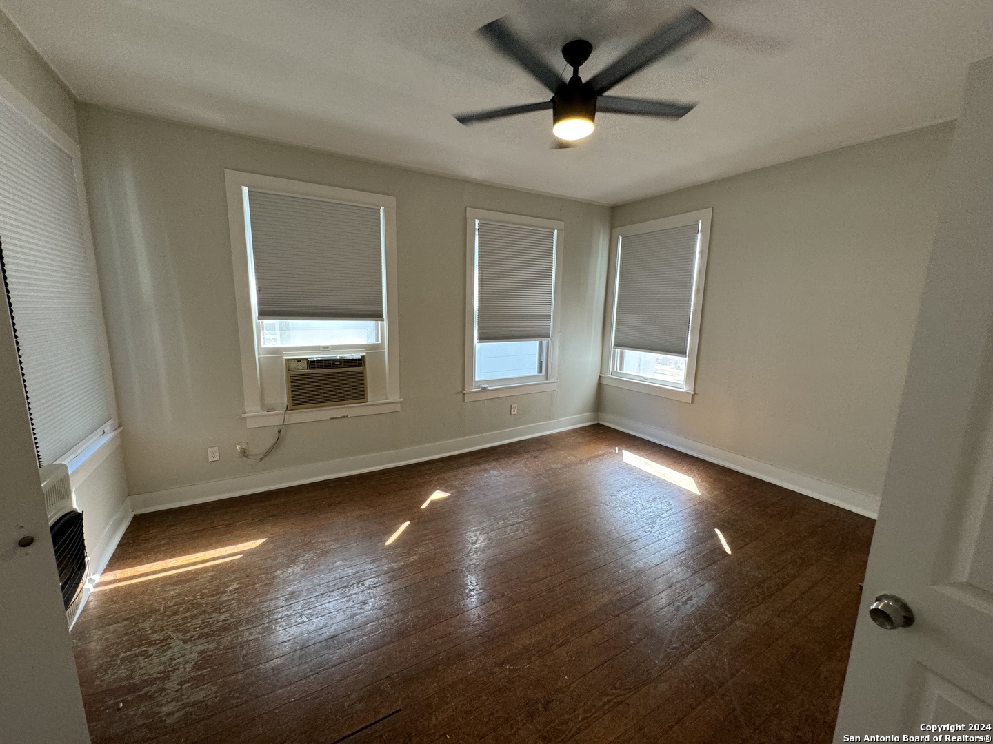 407 E Locust St 8 , San Antonio, TX, 78212-4039 | 1849613 | Realty Texas LLC
