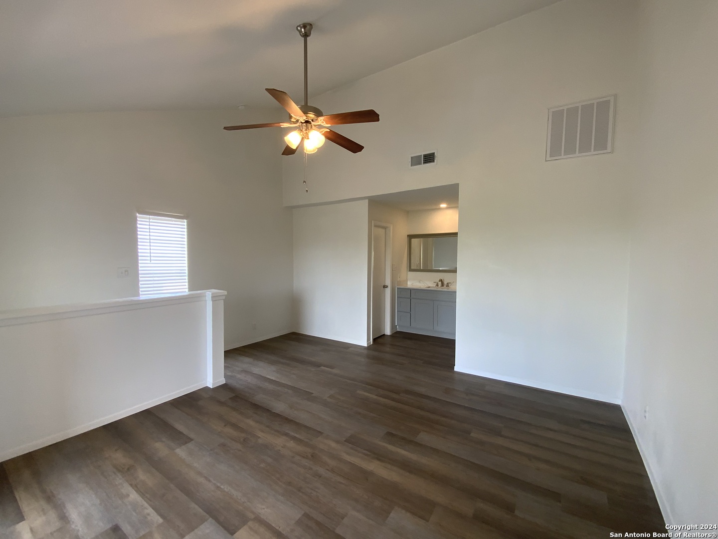 10527 Perrin Beitel Rd C201 , San Antonio, TX, 78217-3103 | 1849372 | Realty Texas LLC