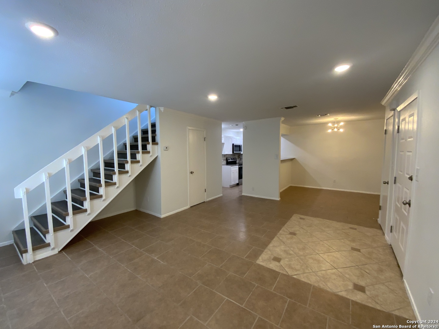 10527 Perrin Beitel Rd C201 , San Antonio, TX, 78217-3103 | 1849372 | Realty Texas LLC
