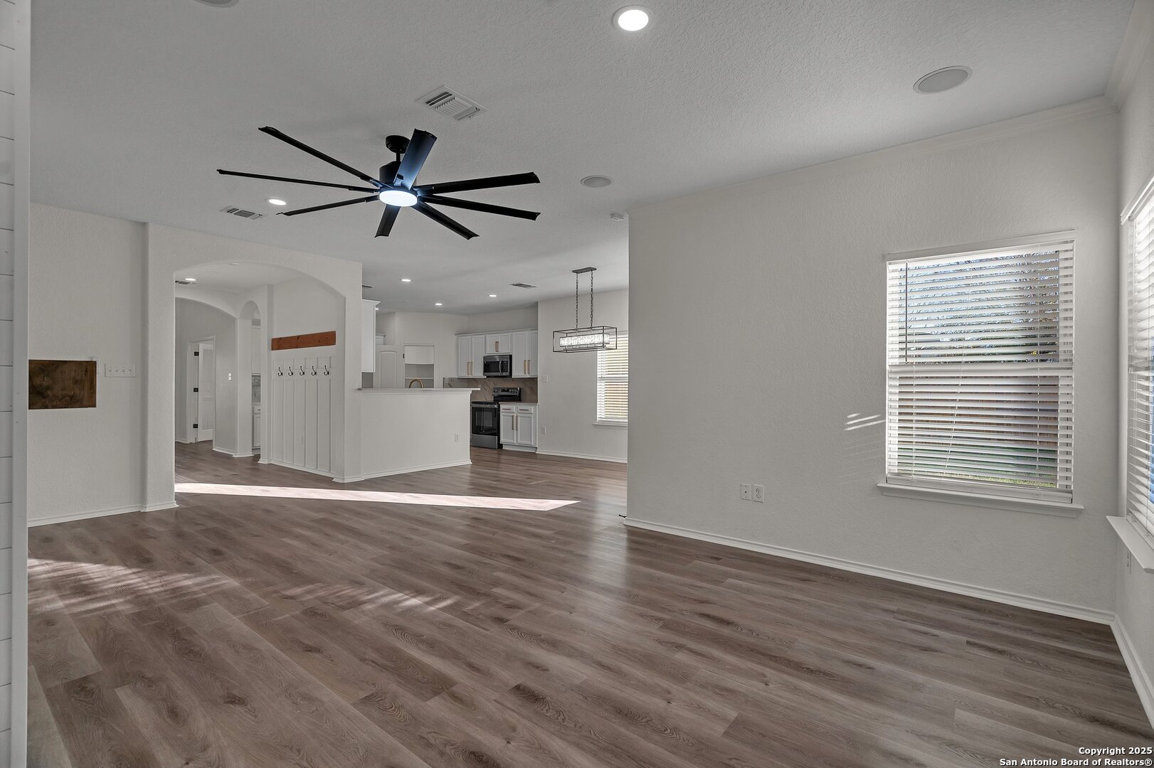 8410 Apache Bend , Converse, TX, 78109 | 1848612 | Realty Texas LLC