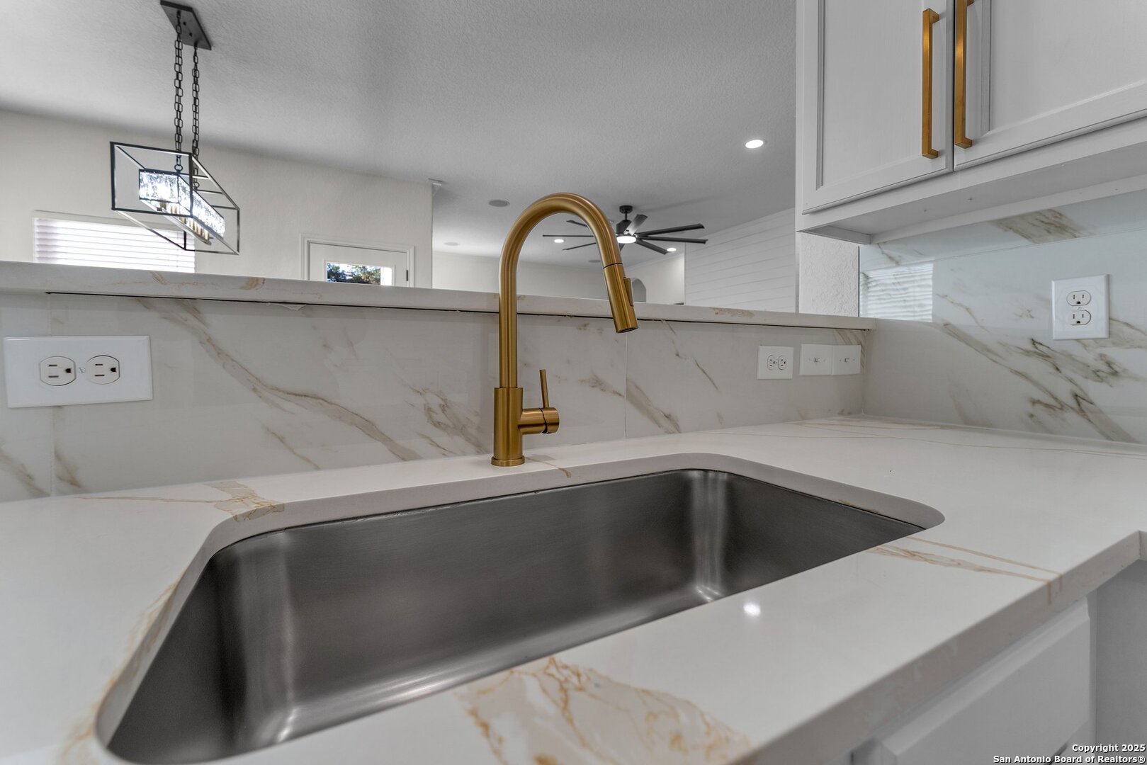 8410 Apache Bend , Converse, TX, 78109 | 1848612 | Realty Texas LLC