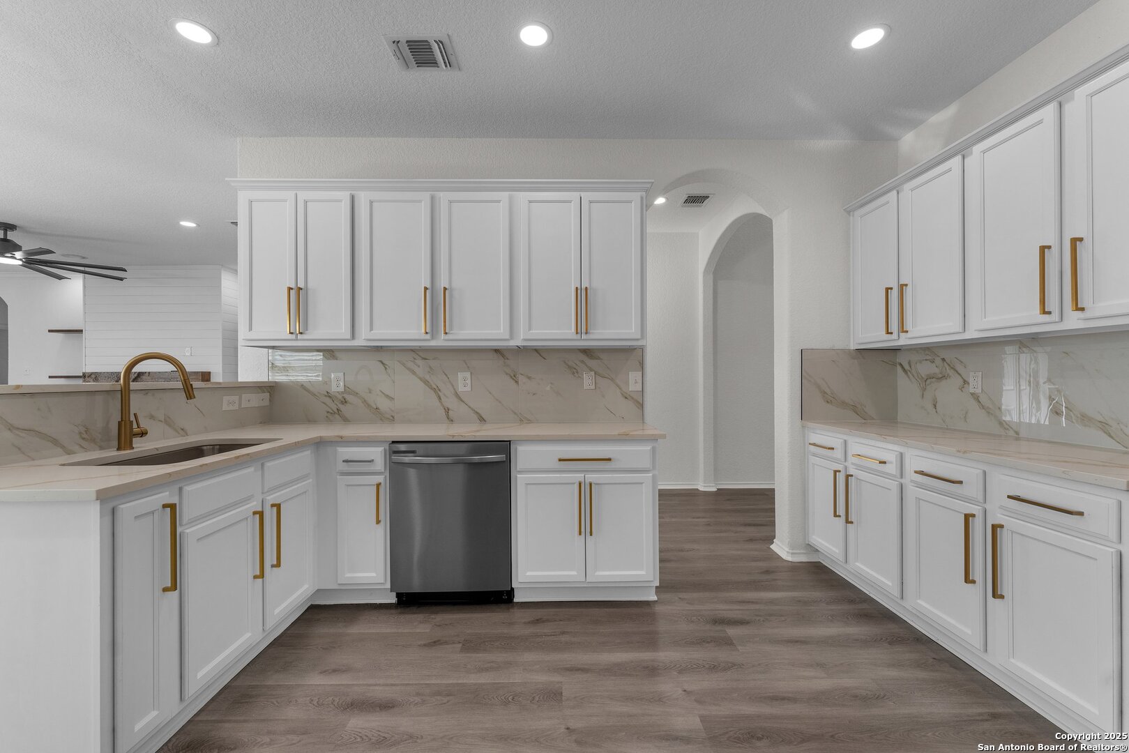 8410 Apache Bend , Converse, TX, 78109 | 1848612 | Realty Texas LLC