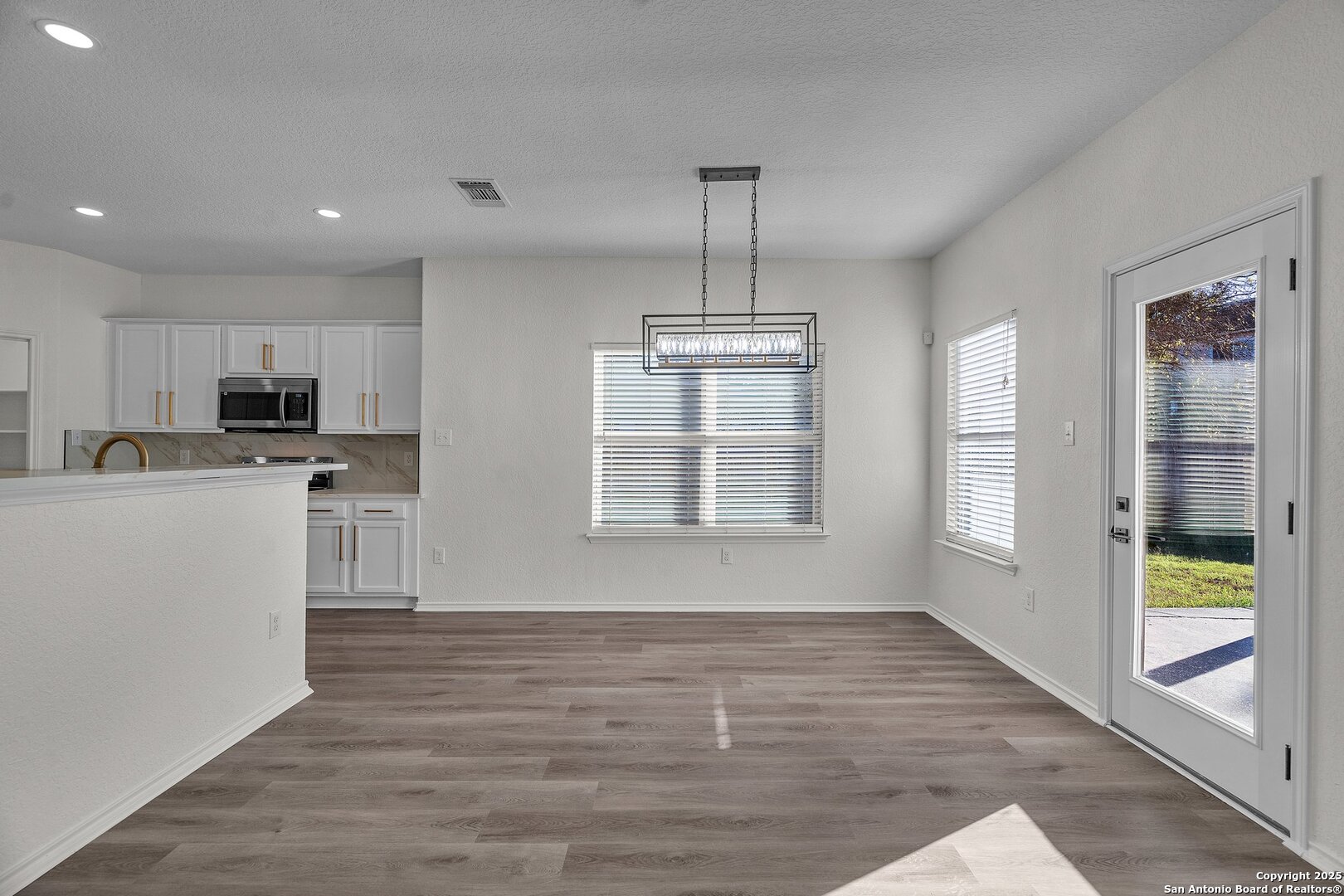 8410 Apache Bend , Converse, TX, 78109 | 1848612 | Realty Texas LLC