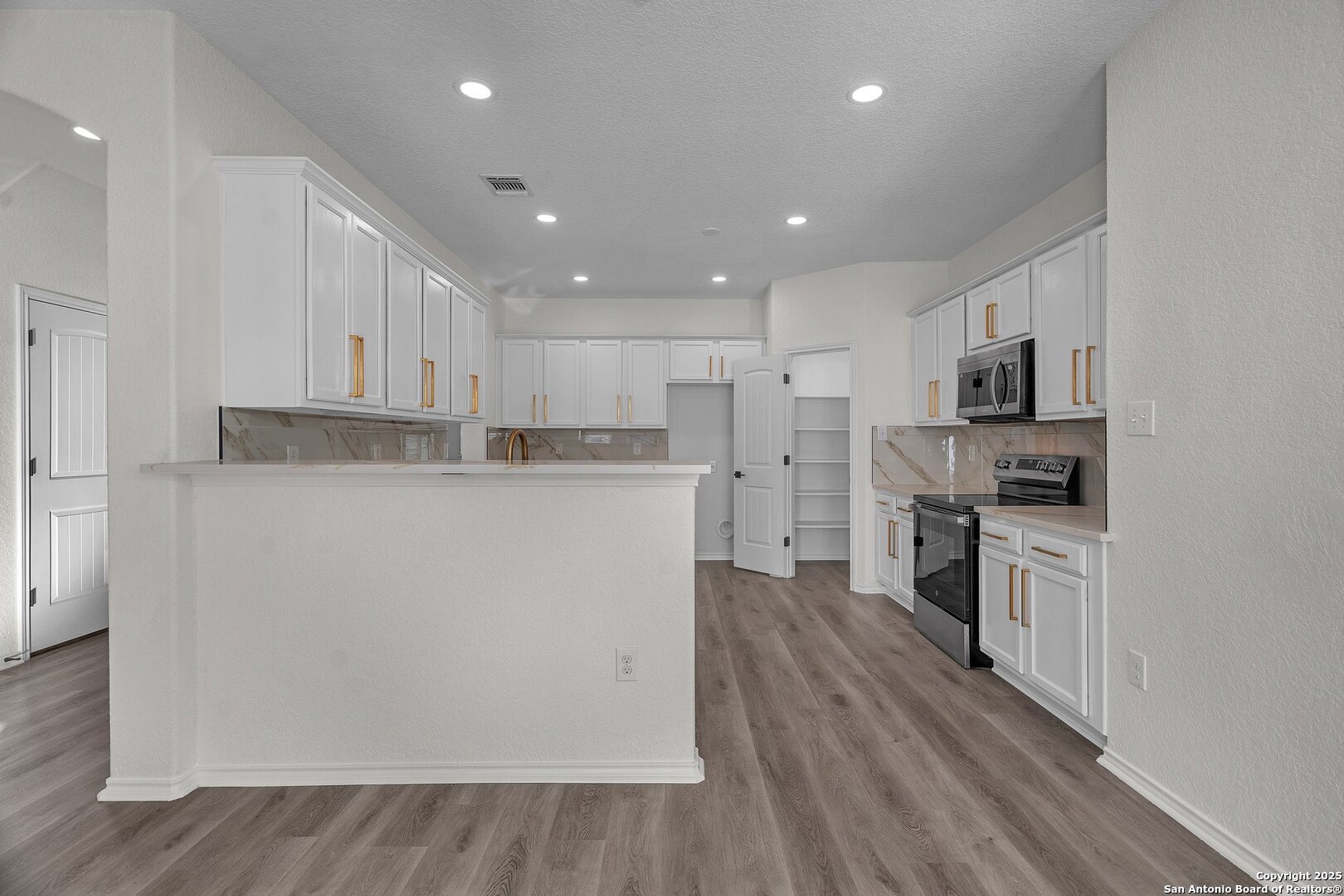 8410 Apache Bend , Converse, TX, 78109 | 1848612 | Realty Texas LLC