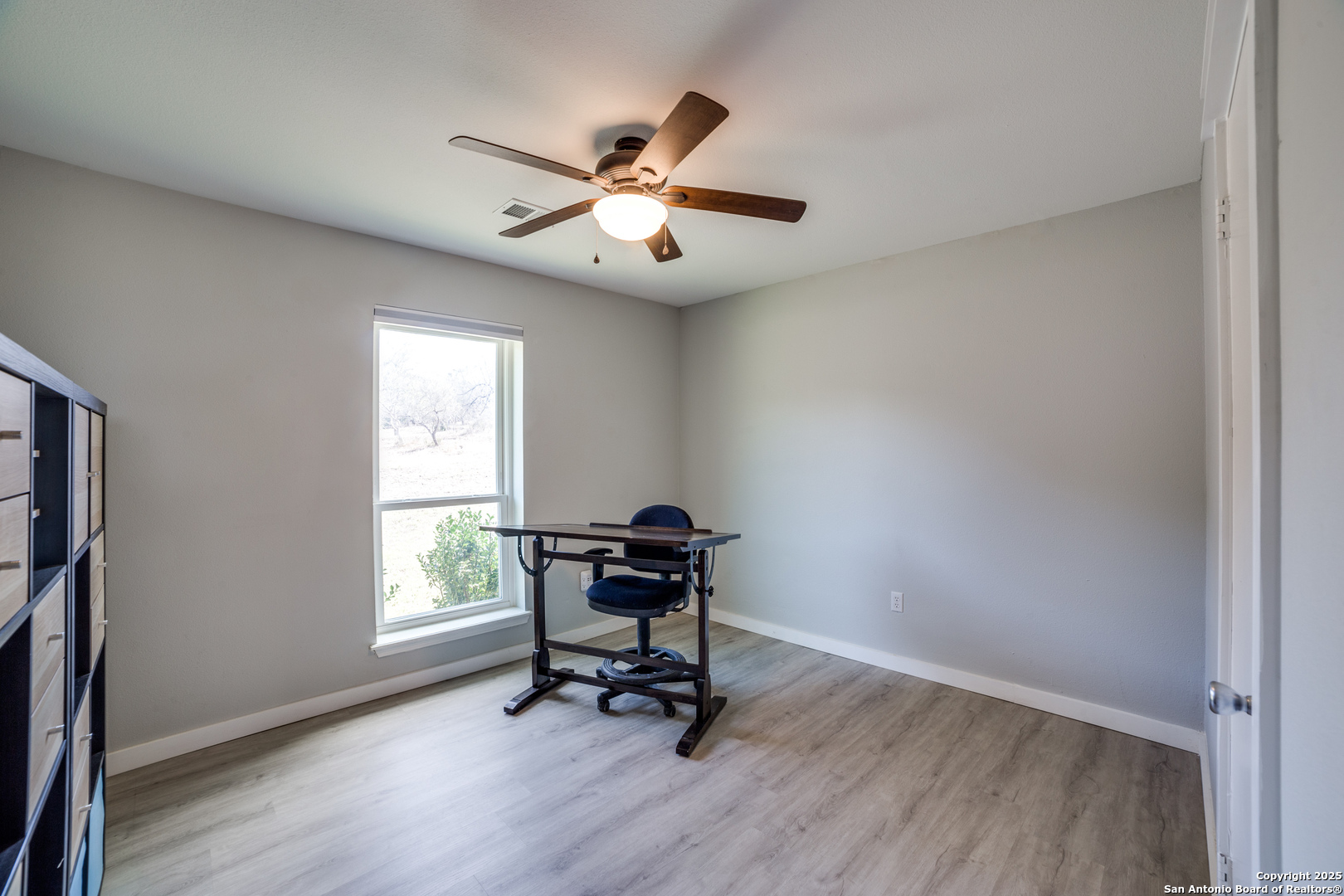 8415 County Road 279 , Rio Medina, TX, 78066 | 1850092 | Realty Texas LLC