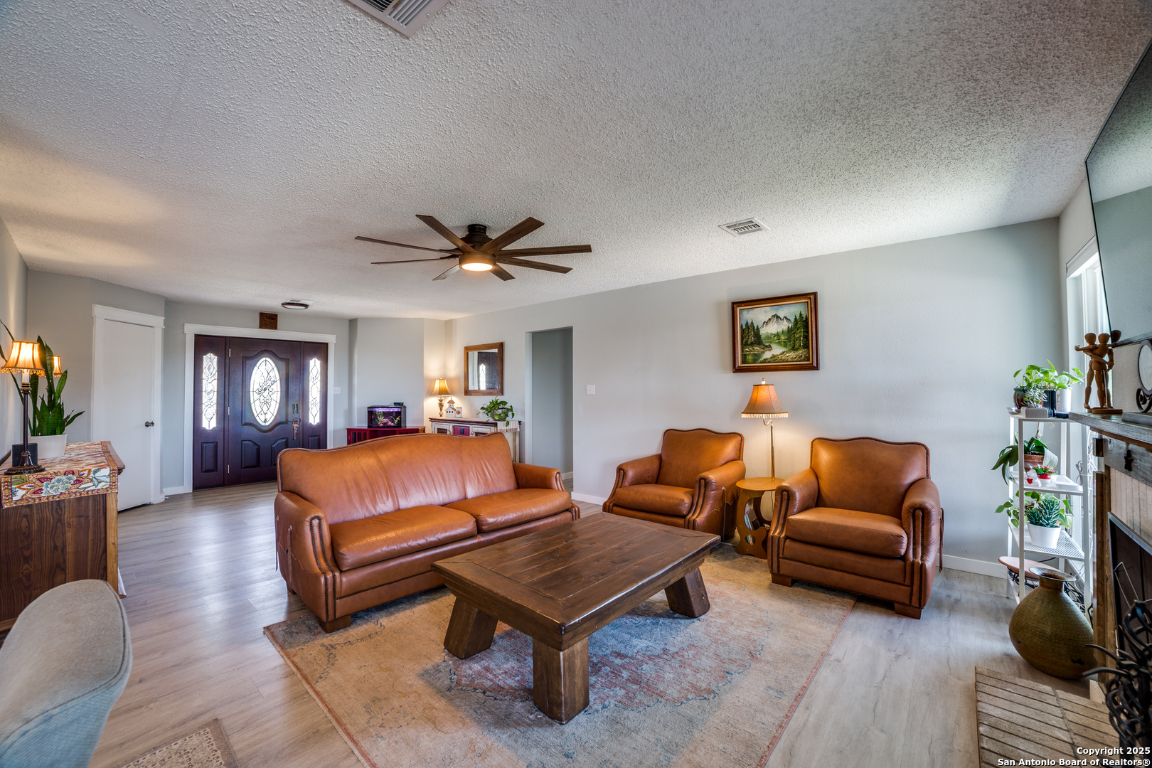8415 County Road 279 , Rio Medina, TX, 78066 | 1850092 | Realty Texas LLC