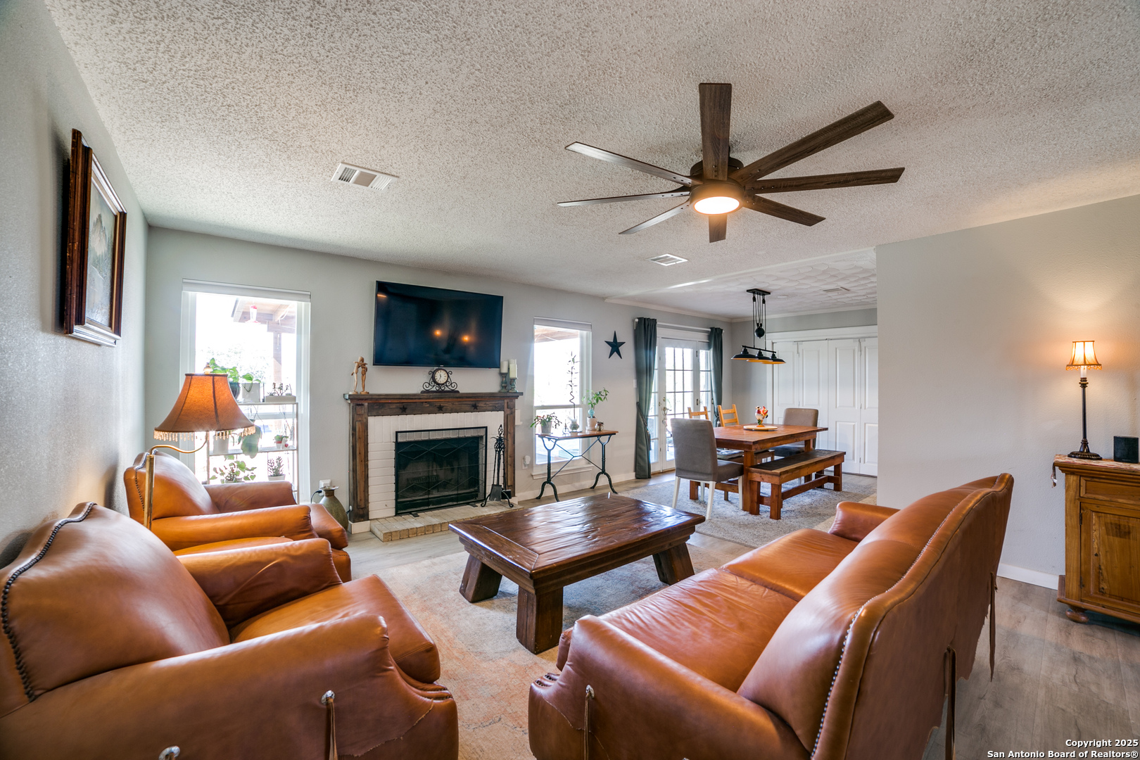 8415 County Road 279 , Rio Medina, TX, 78066 | 1850092 | Realty Texas LLC