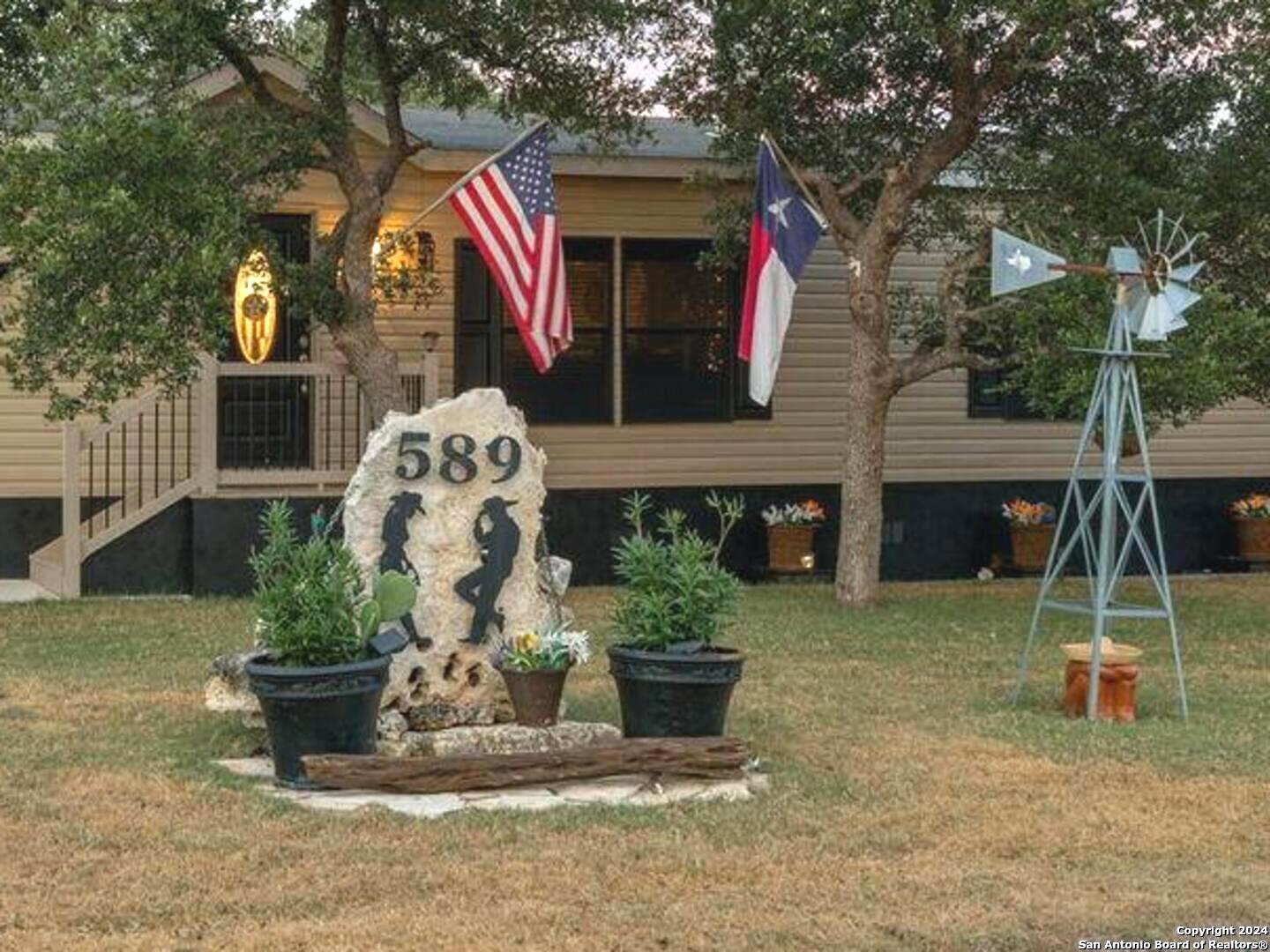589 Pr 1507 , Bandera, TX, 78003 | 1846914 | Realty Texas LLC