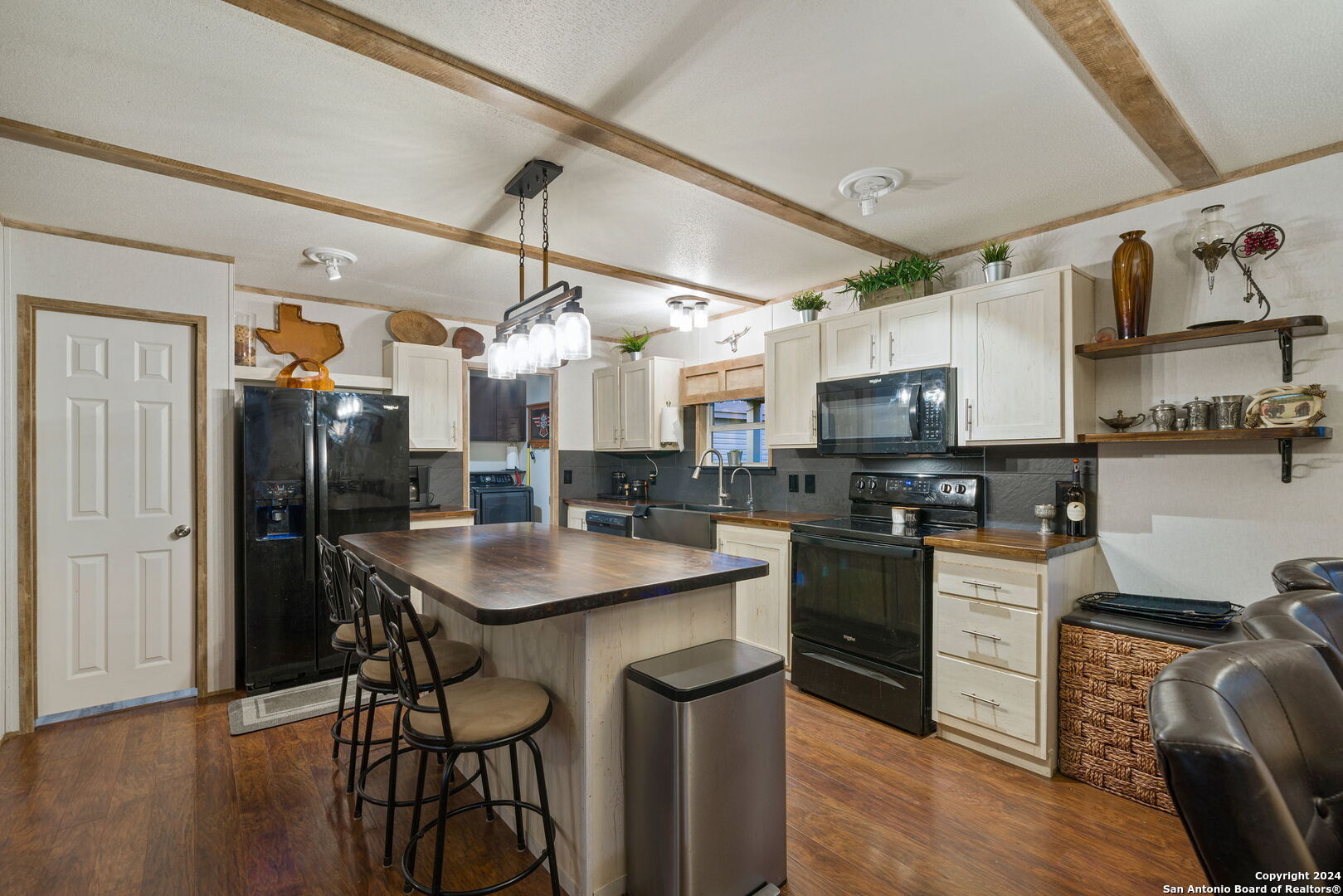 589 Pr 1507 , Bandera, TX, 78003 | 1846914 | Realty Texas LLC