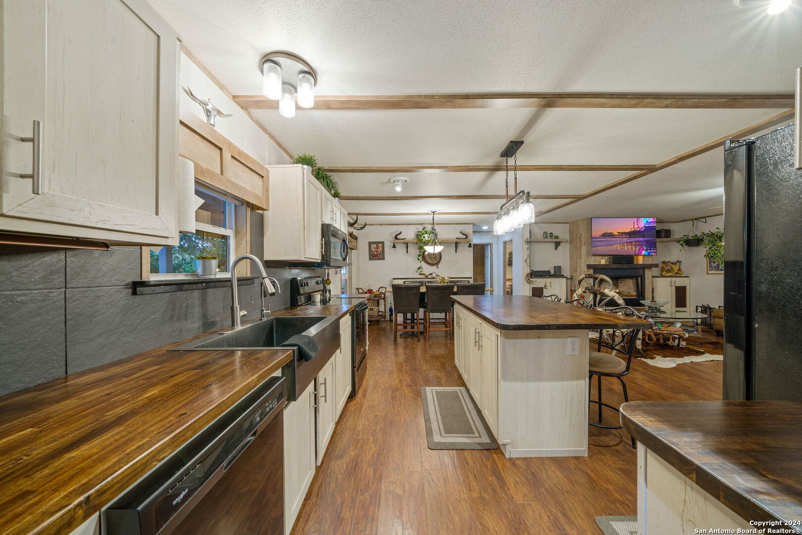 589 Pr 1507 , Bandera, TX, 78003 | 1846914 | Realty Texas LLC