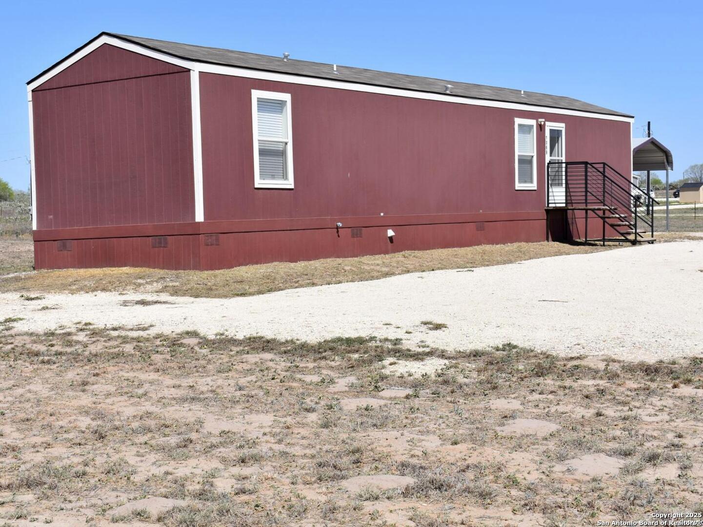 1069 County Road 773, DEVINE, TX, 78016 | 1850299 | Realty Texas LLC