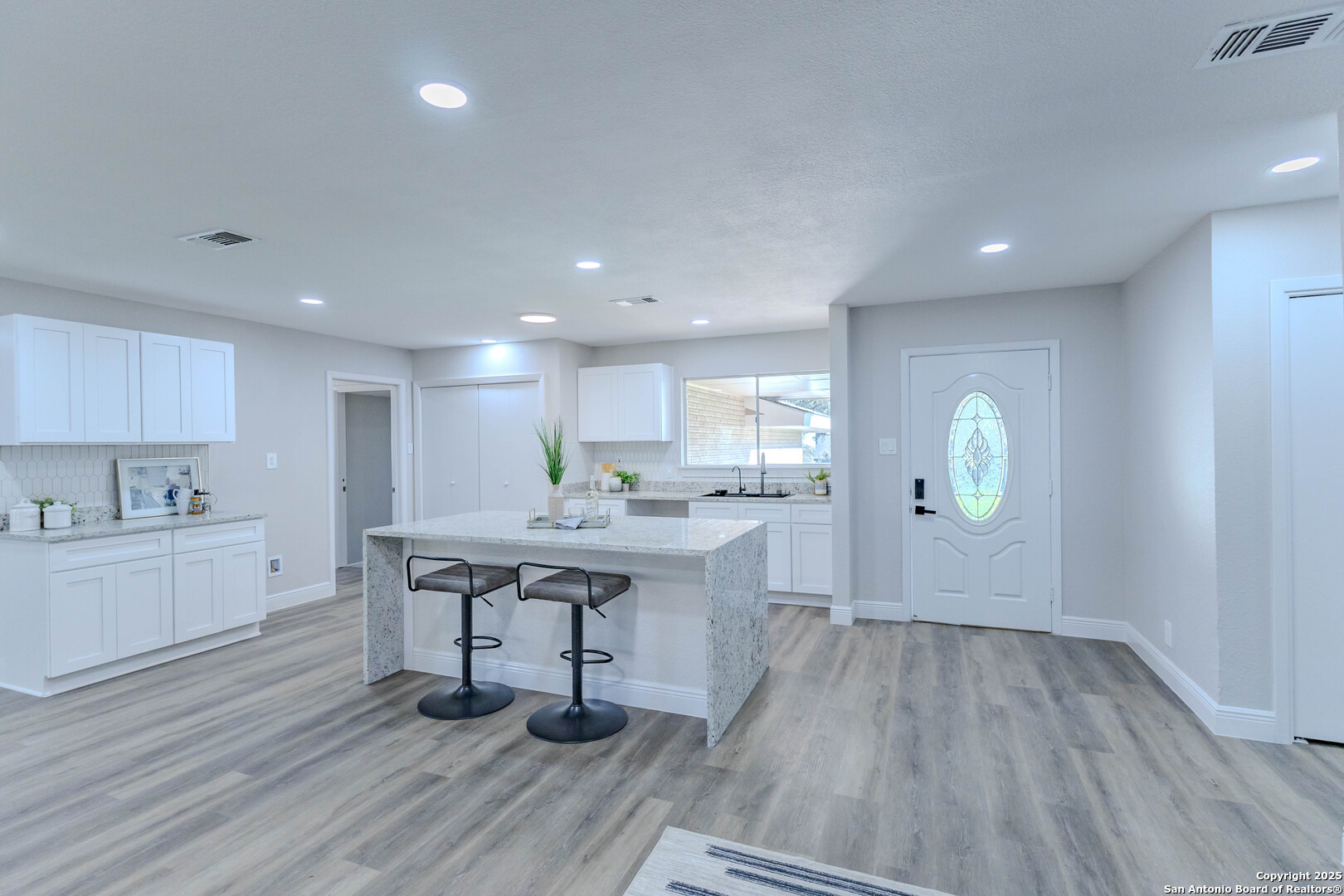 10215 Rafter O , Helotes, TX, 78023 | 1850408 | Realty Texas LLC