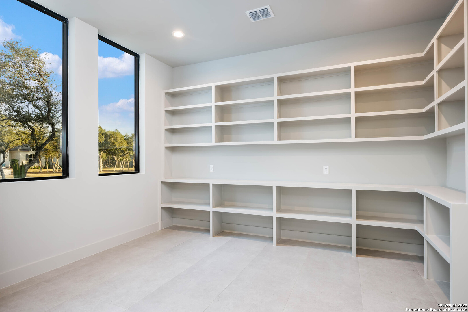 108 Whittingham , San Antonio, TX, 78231 | 1850347 | Realty Texas LLC