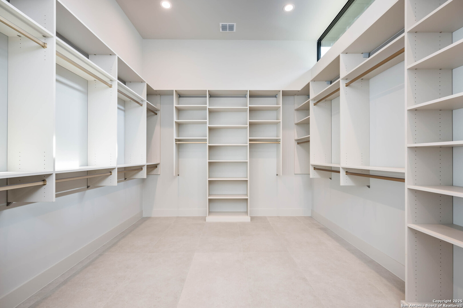 108 Whittingham , San Antonio, TX, 78231 | 1850347 | Realty Texas LLC