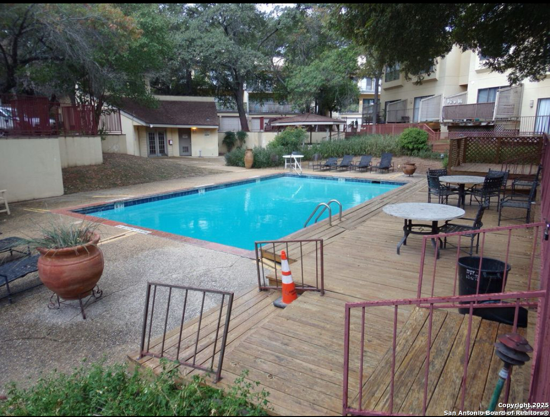 8642 Fredericksburg Road 106 , San Antonio, TX, 78240 | 1846793 | Realty Texas LLC