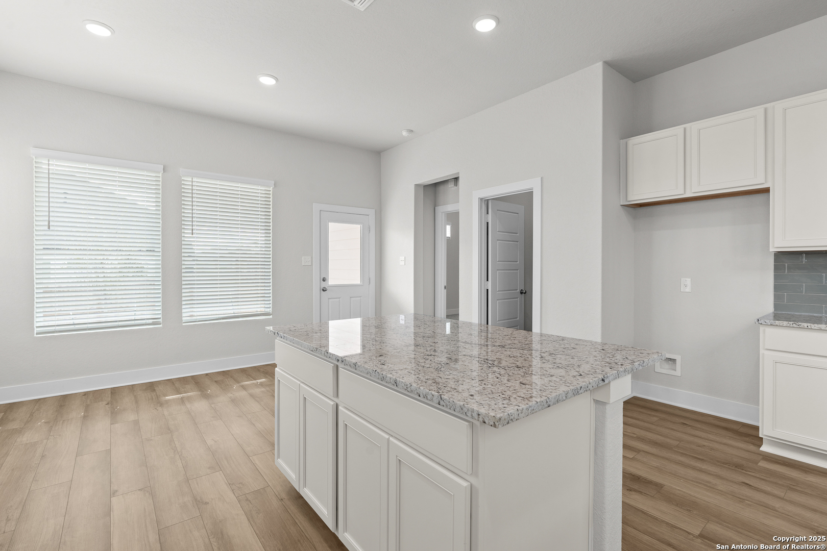 206 Buttercup Alley , San Antonio, TX, 78253 | 1851000 | Realty Texas LLC