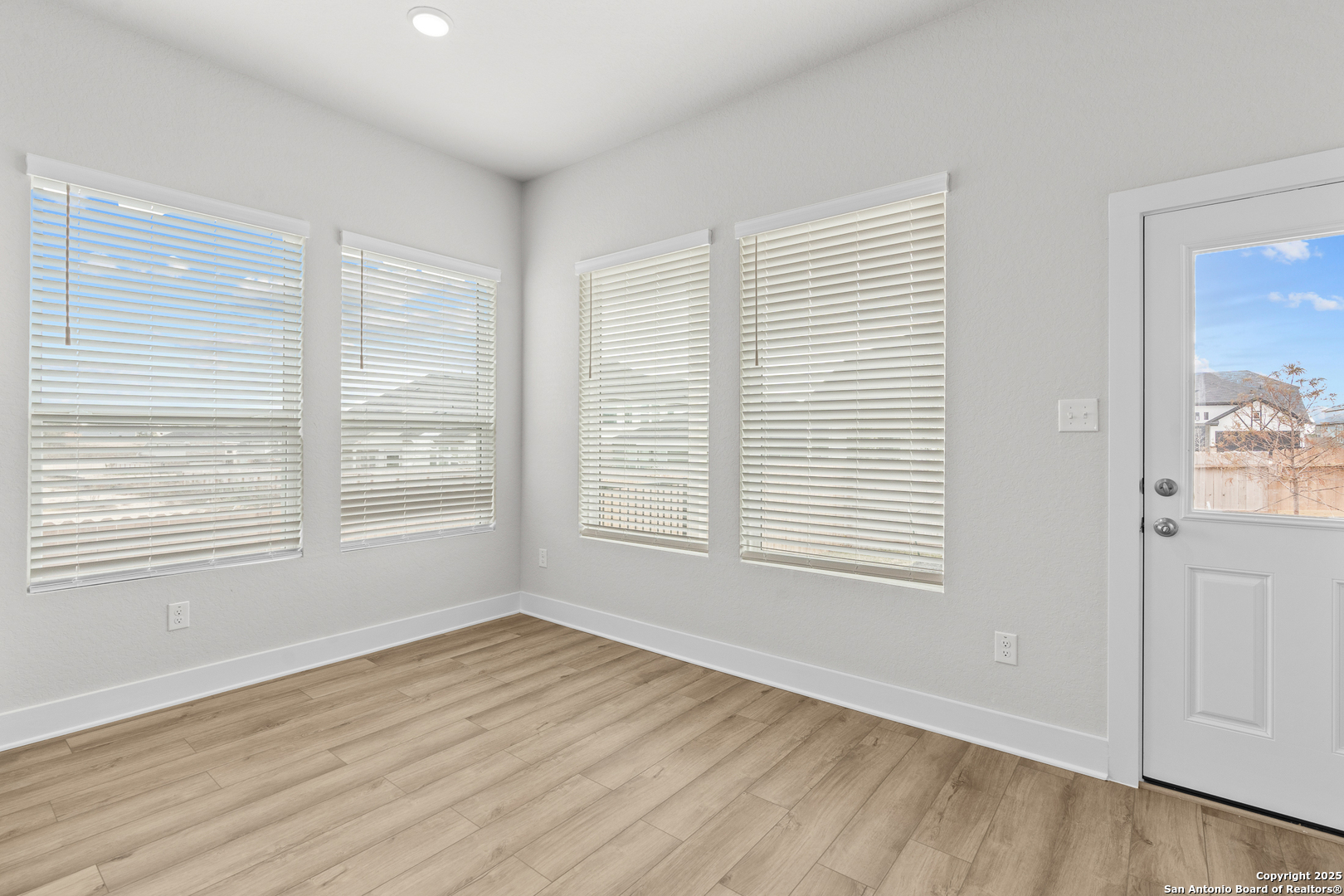 206 Buttercup Alley , San Antonio, TX, 78253 | 1851000 | Realty Texas LLC