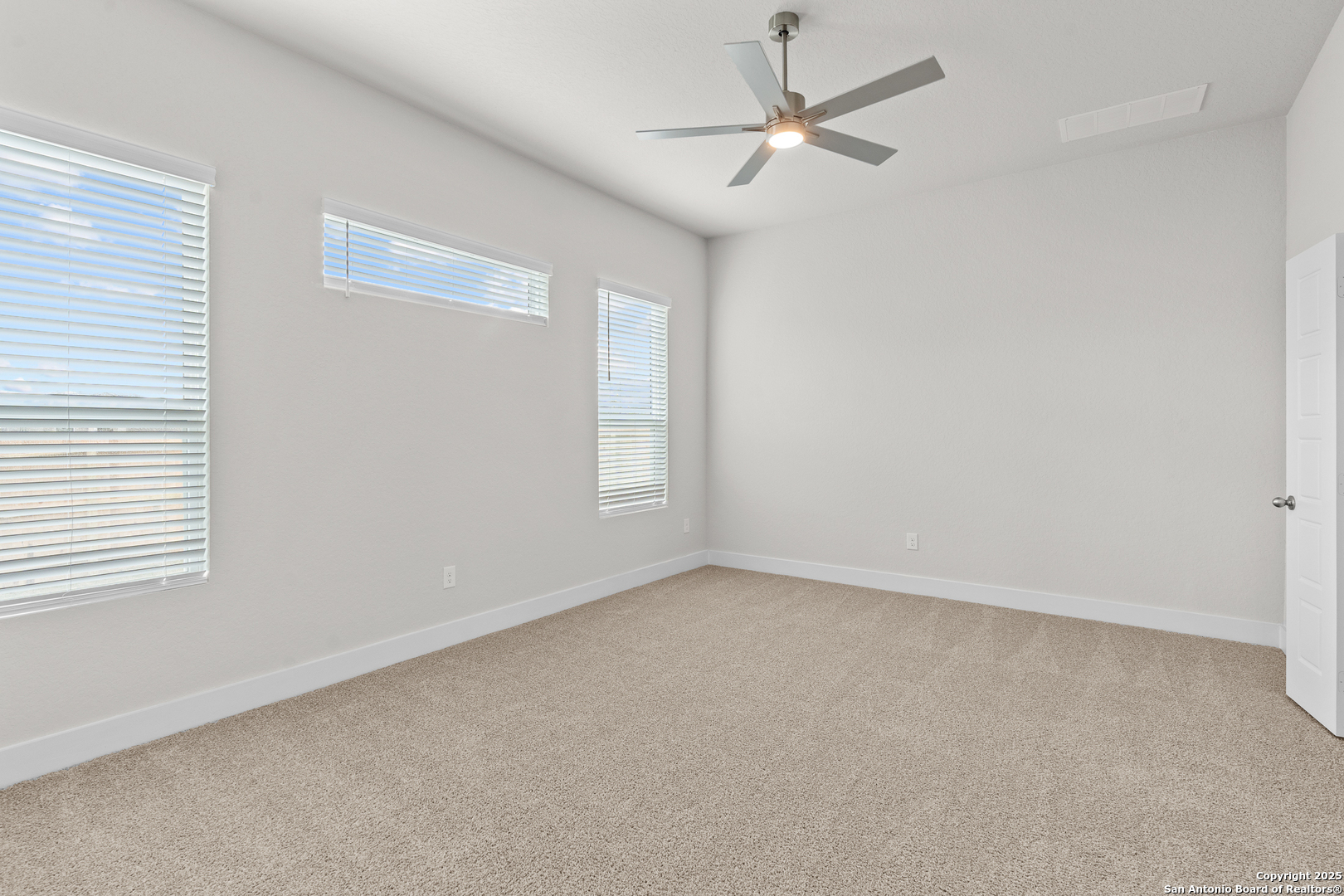 206 Buttercup Alley , San Antonio, TX, 78253 | 1851000 | Realty Texas LLC