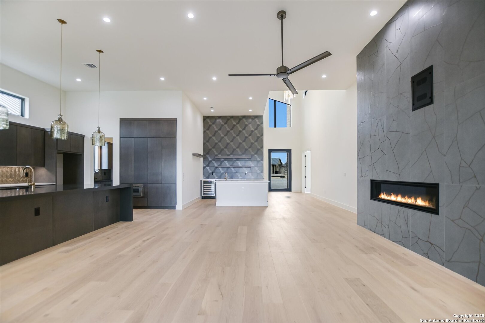 130 Azalea Loop , Horseshoe Bay, TX, 78657 | 1851398 | Realty Texas LLC