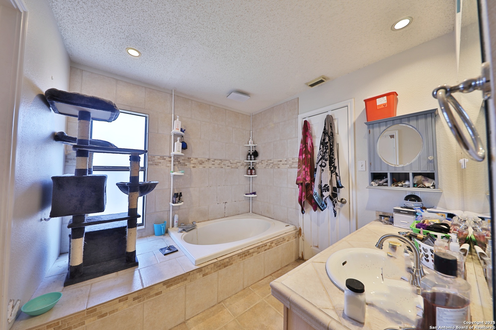 16046 Watering Point , San Antonio, TX, 78247 | 1851937 | Realty Texas LLC