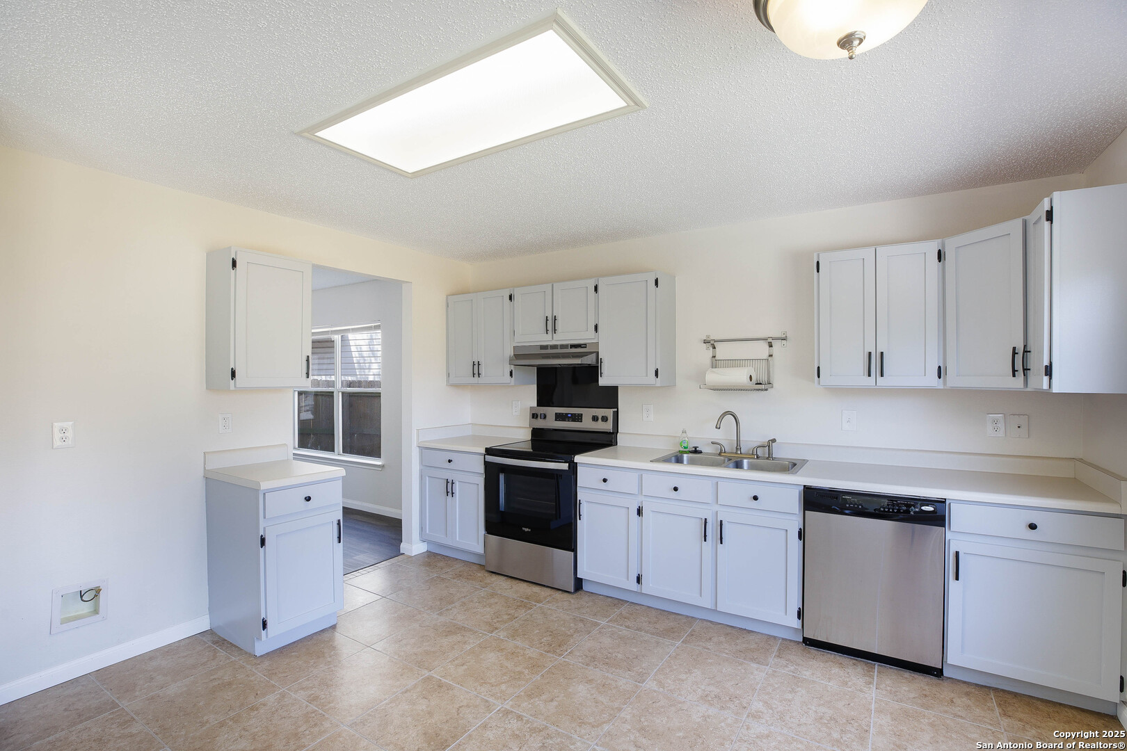 8611 Sierra Springs, CONVERSE, TX, 78109 | 1851590 | Realty Texas LLC