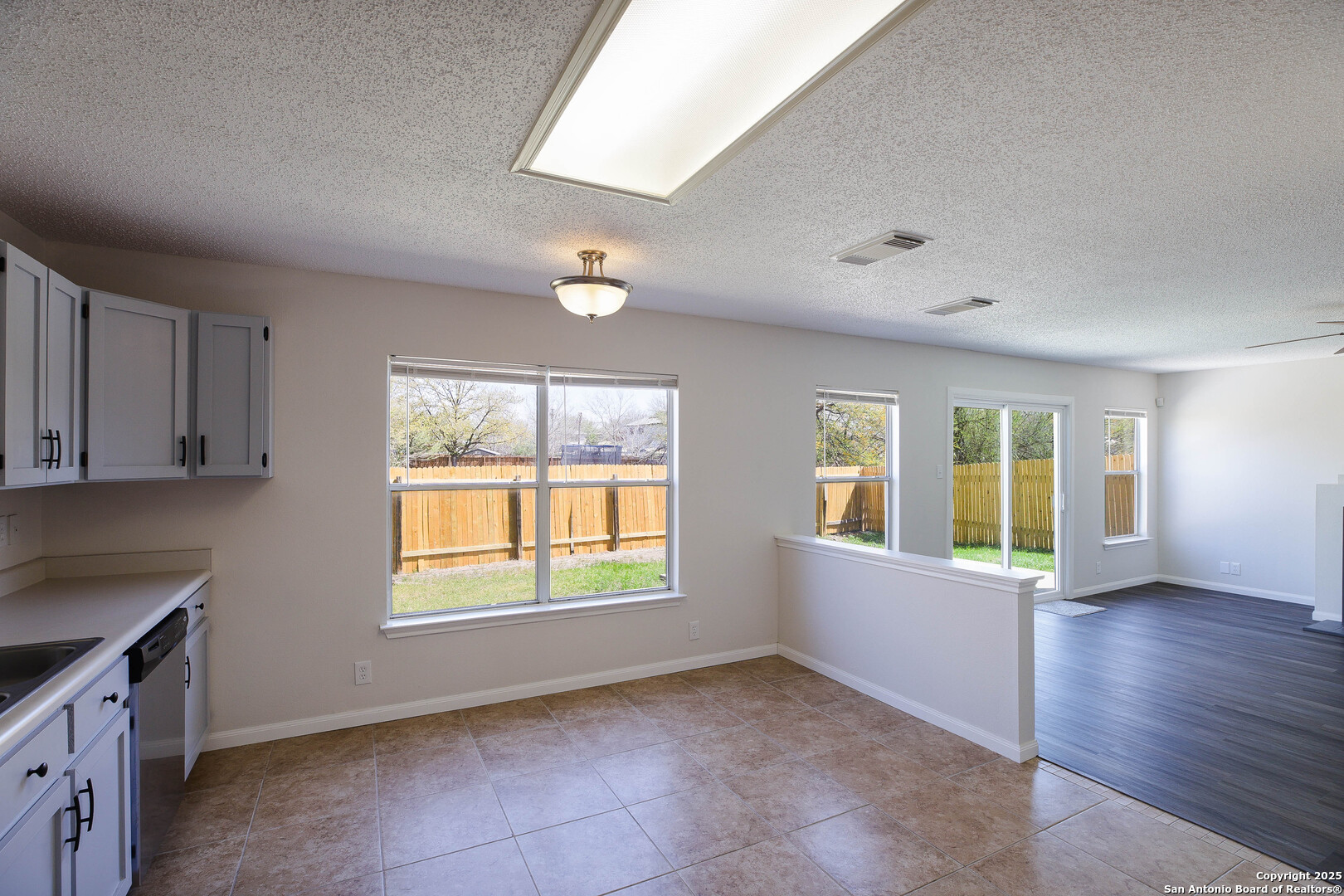 8611 Sierra Springs, CONVERSE, TX, 78109 | 1851590 | Realty Texas LLC