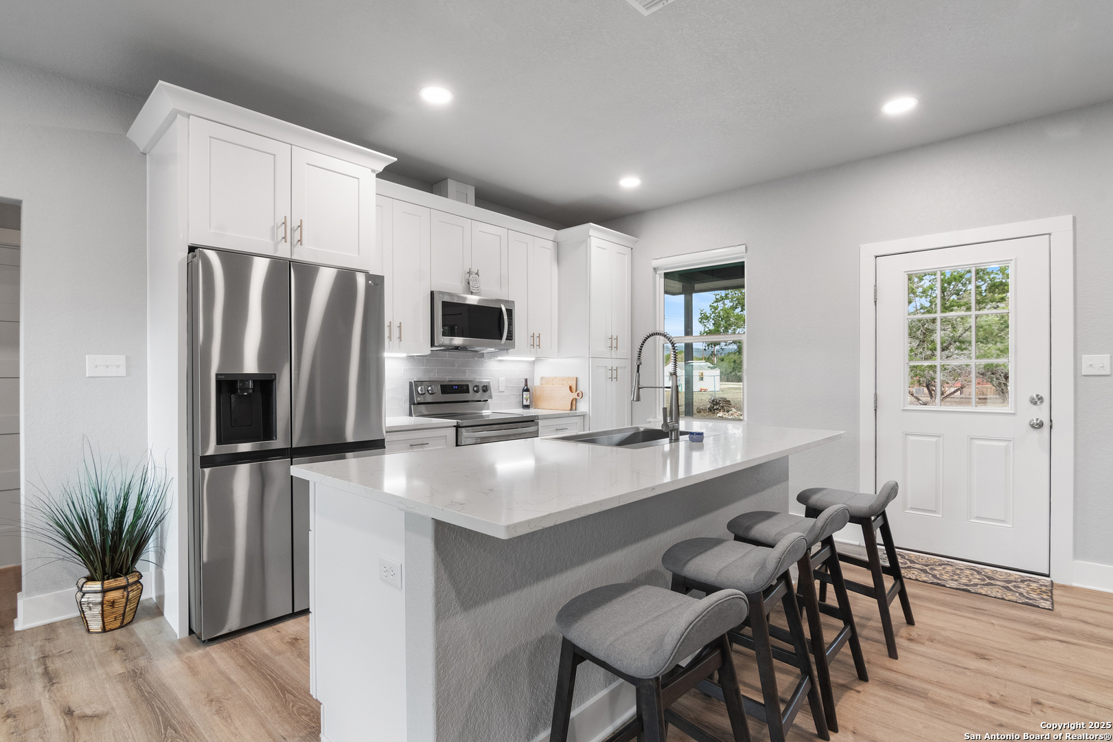 185 Jim Dalrymple , Leakey, TX, 78873 | 1850340 | Realty Texas LLC