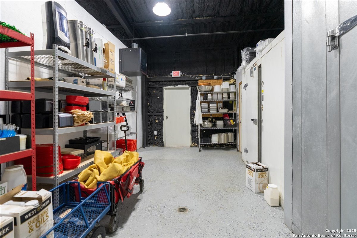 1200 Hwy 59, GEORGEWEST, TX, 78022 | 1852379 | Realty Texas LLC