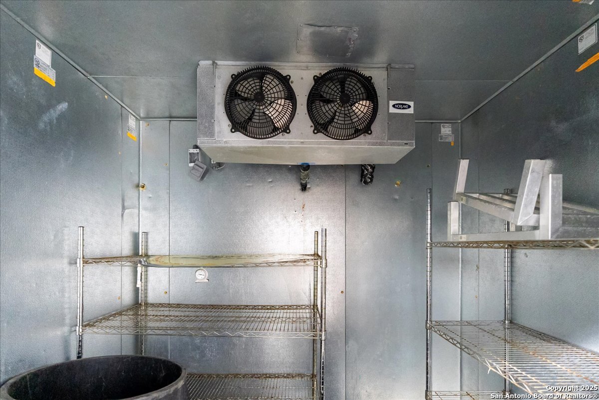 1200 Hwy 59, GEORGEWEST, TX, 78022 | 1852379 | Realty Texas LLC