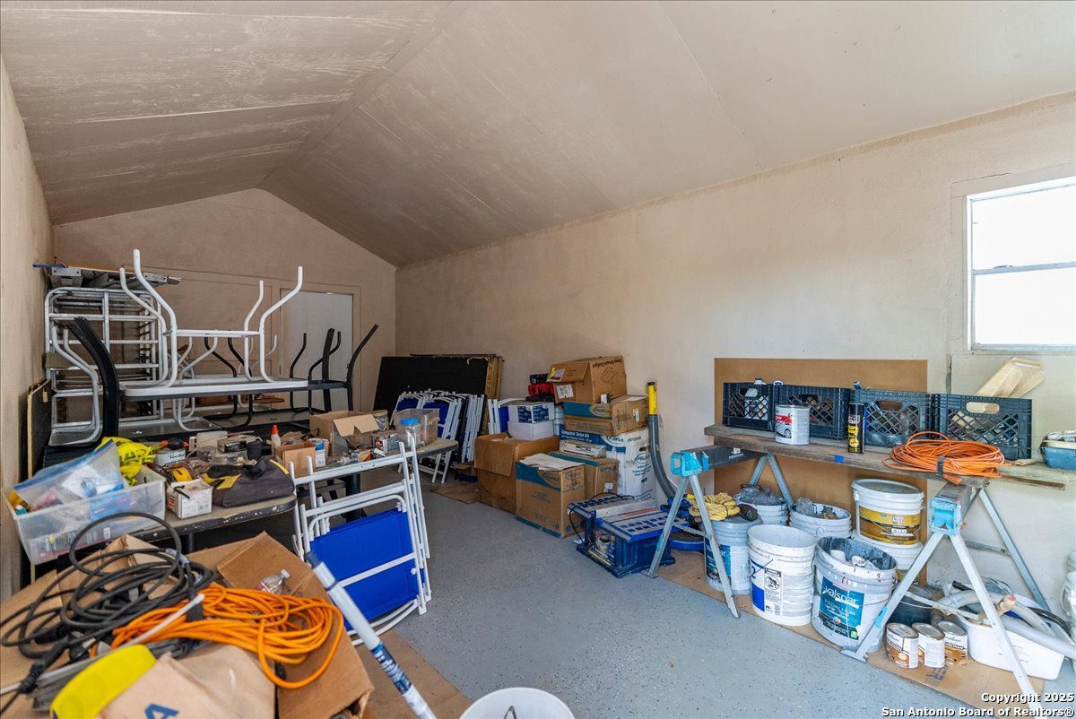 1200 Hwy 59, GEORGEWEST, TX, 78022 | 1852379 | Realty Texas LLC