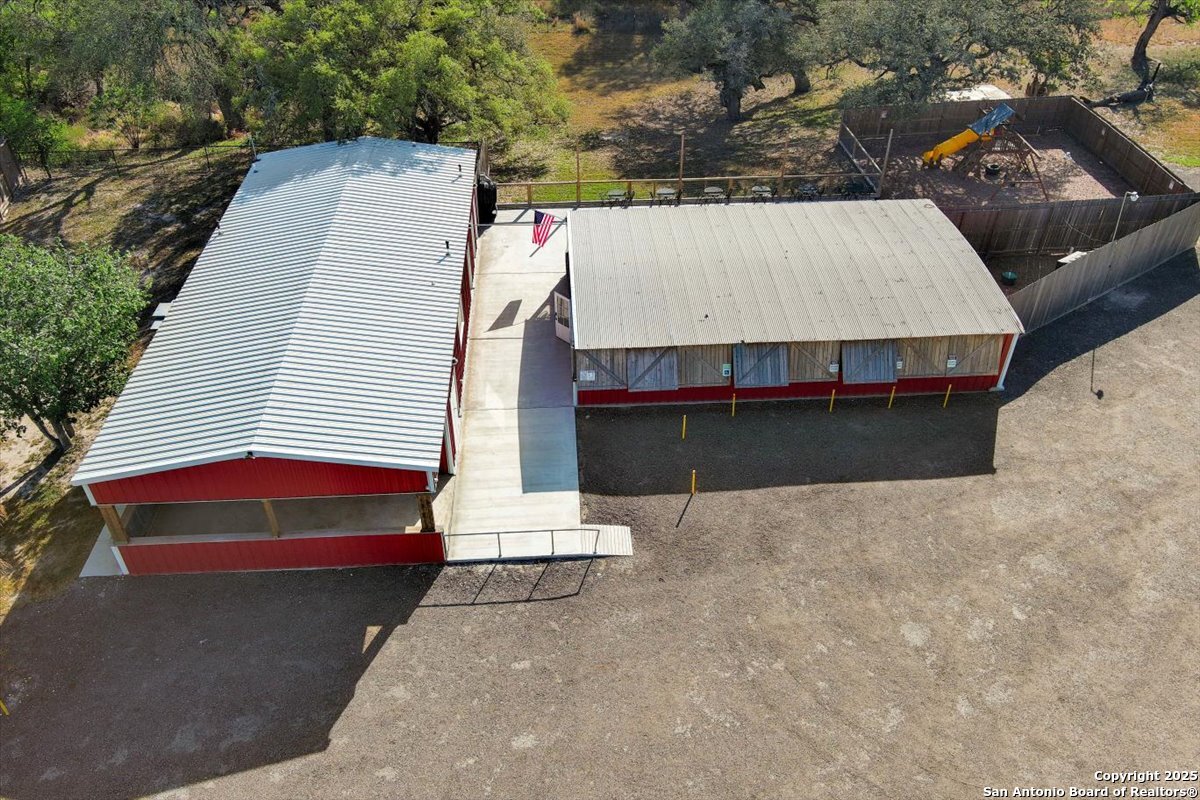 1200 Hwy 59, GEORGEWEST, TX, 78022 | 1852379 | Realty Texas LLC