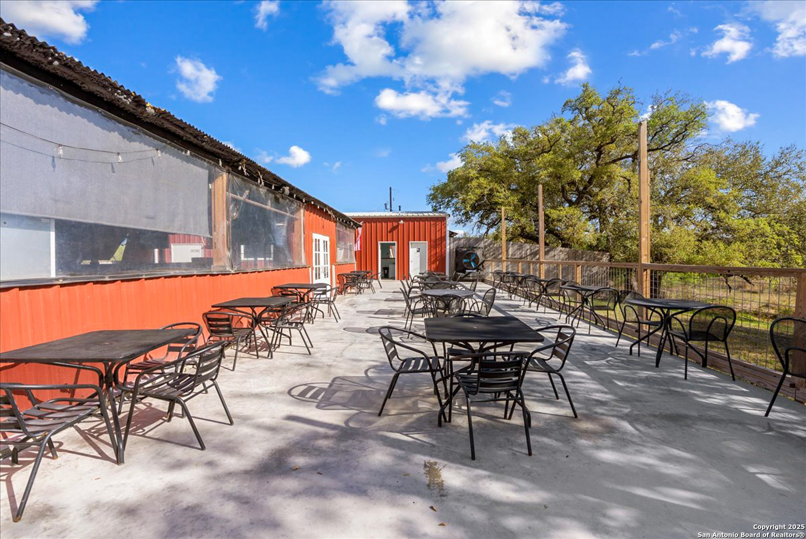 1200 Hwy 59, GEORGEWEST, TX, 78022 | 1852379 | Realty Texas LLC