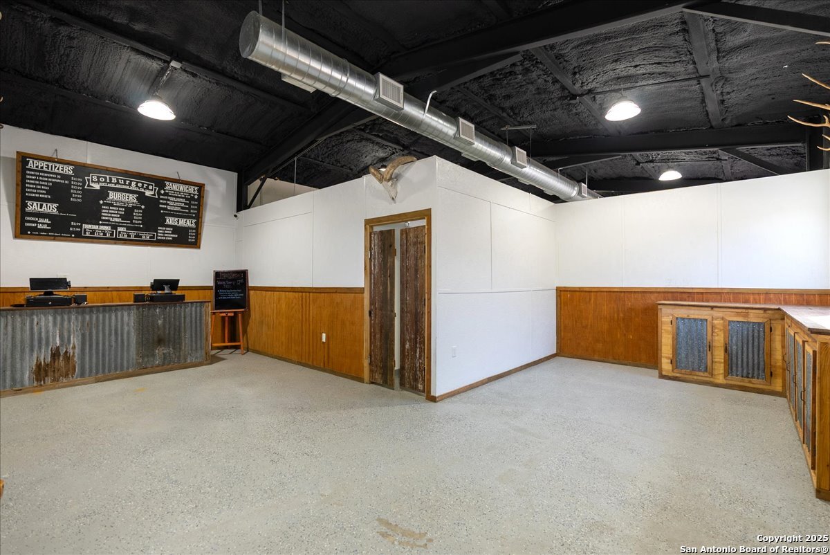 1200 Hwy 59, GEORGEWEST, TX, 78022 | 1852379 | Realty Texas LLC