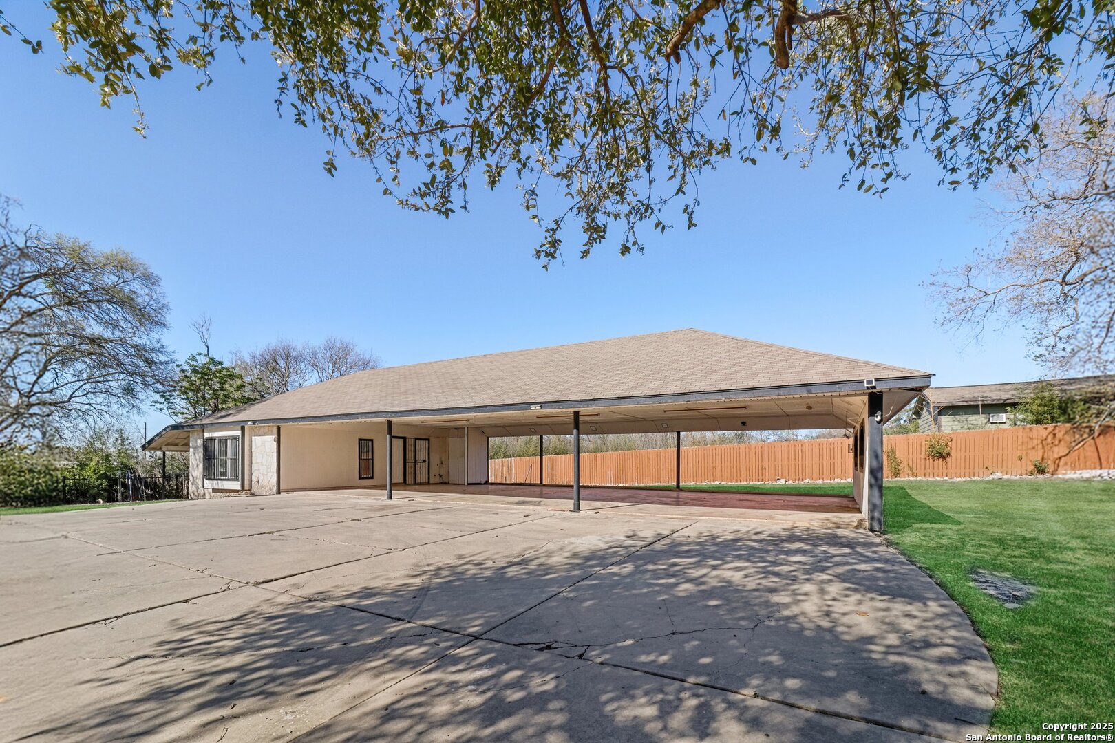 606 E Sunshine , San Antonio, TX, 78228 | 1850472 | Realty Texas LLC