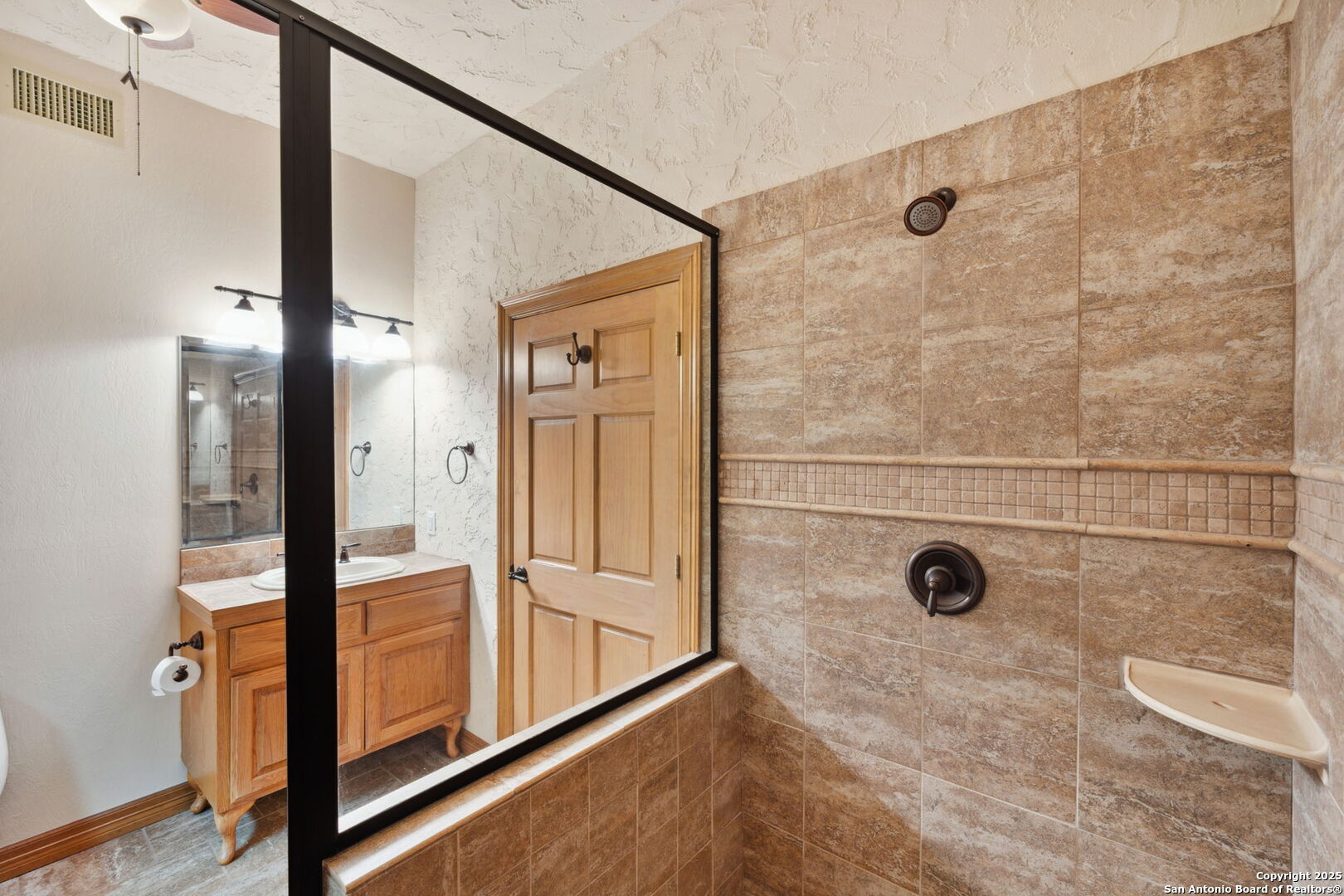 5 Kings Heath , San Antonio, TX, 78257-1729 | 1853090 | Realty Texas LLC