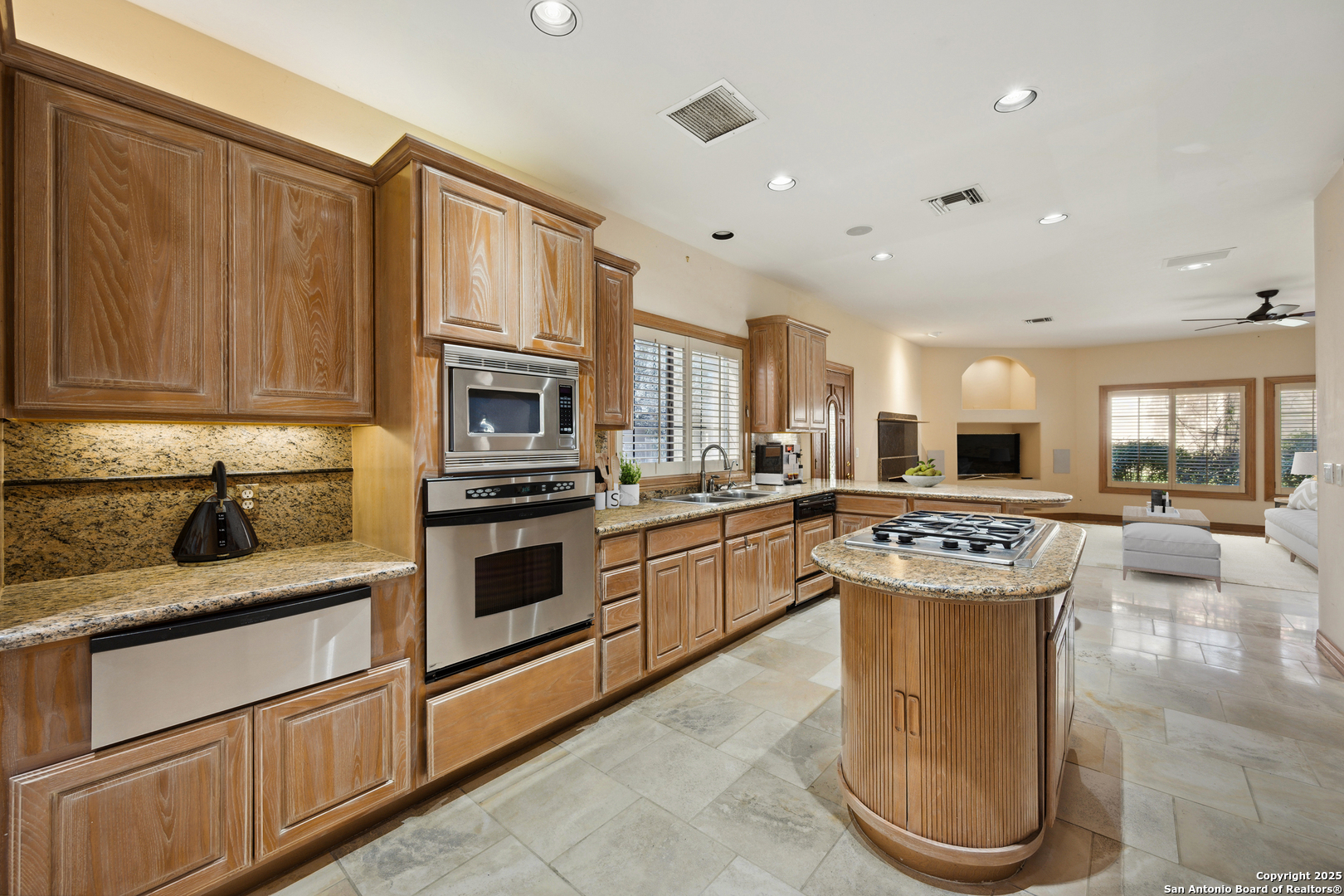5 Kings Heath , San Antonio, TX, 78257-1729 | 1853090 | Realty Texas LLC