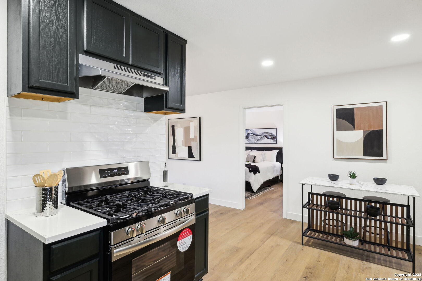 1815 Montview , San Antonio, TX, 78213 | 1853683 | Realty Texas LLC