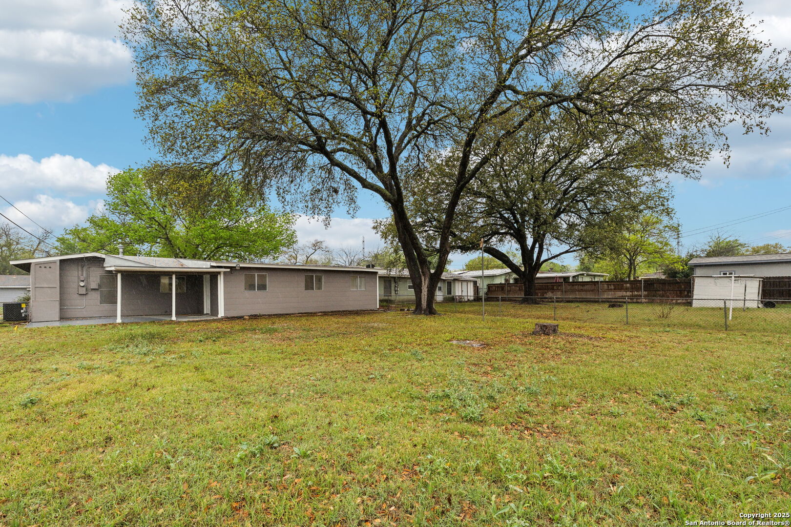1815 Montview , San Antonio, TX, 78213 | 1853683 | Realty Texas LLC