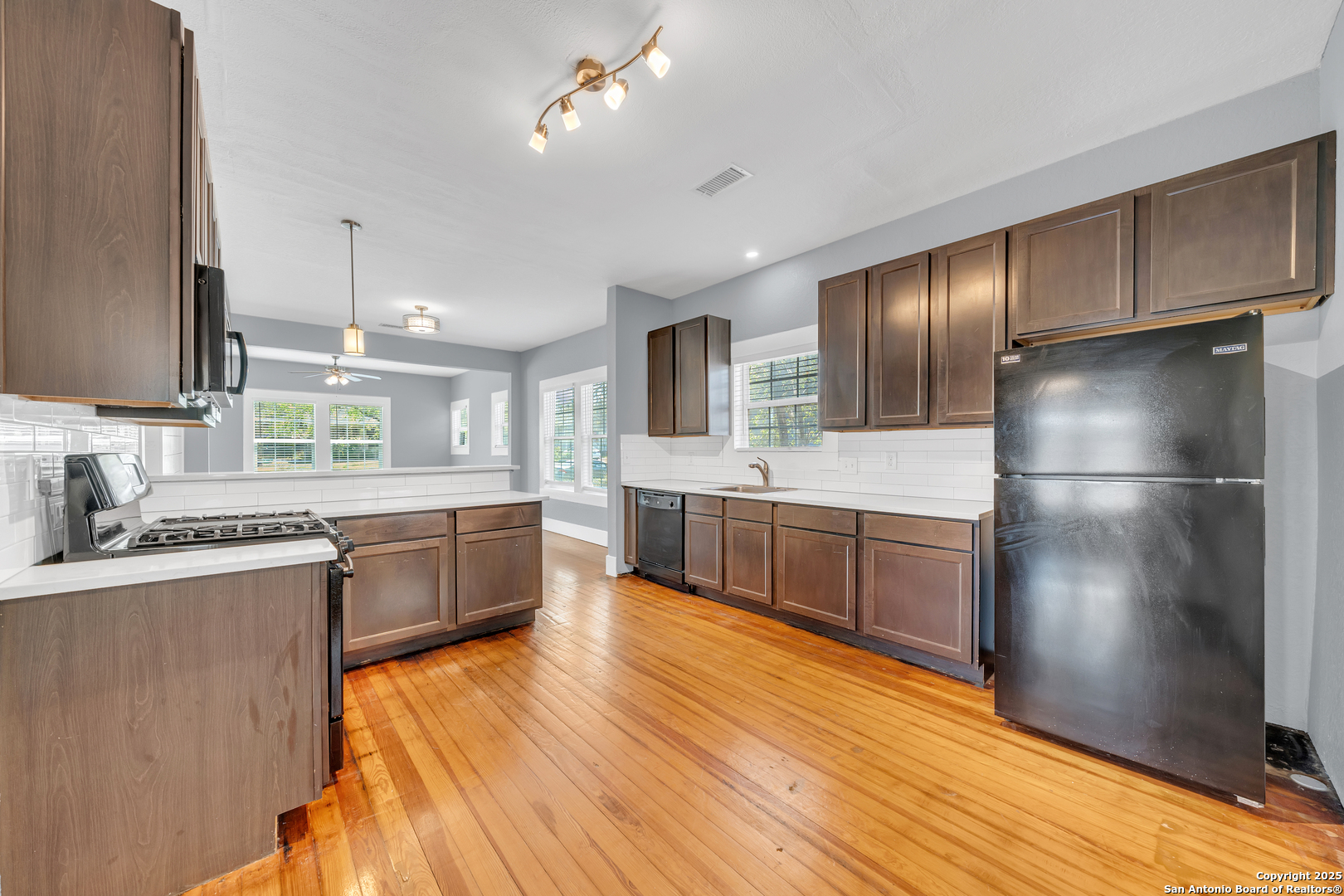 1349 Center , San Antonio, TX, 78202 | 1853553 | Realty Texas LLC