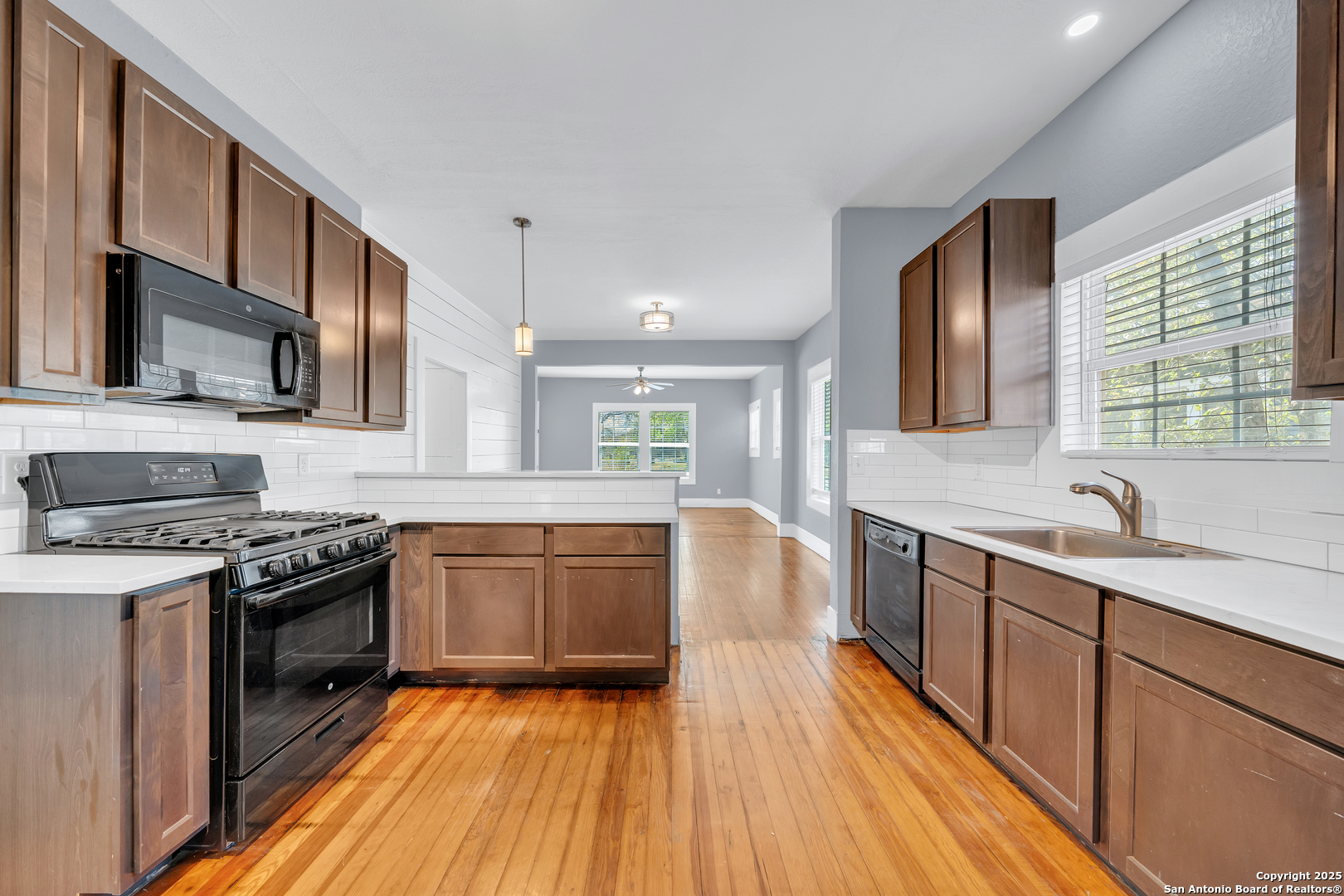 1349 Center , San Antonio, TX, 78202 | 1853553 | Realty Texas LLC