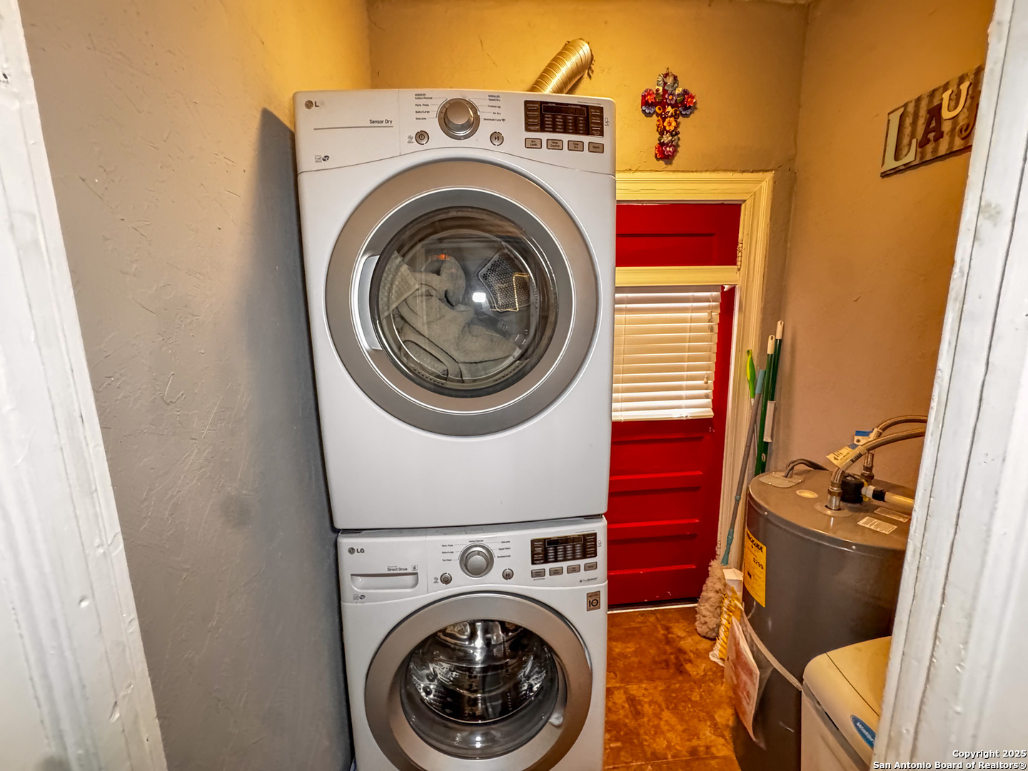 1502 W Rosewood Ave. , San Antonio, TX, 78201 | 1853873 | Realty Texas LLC
