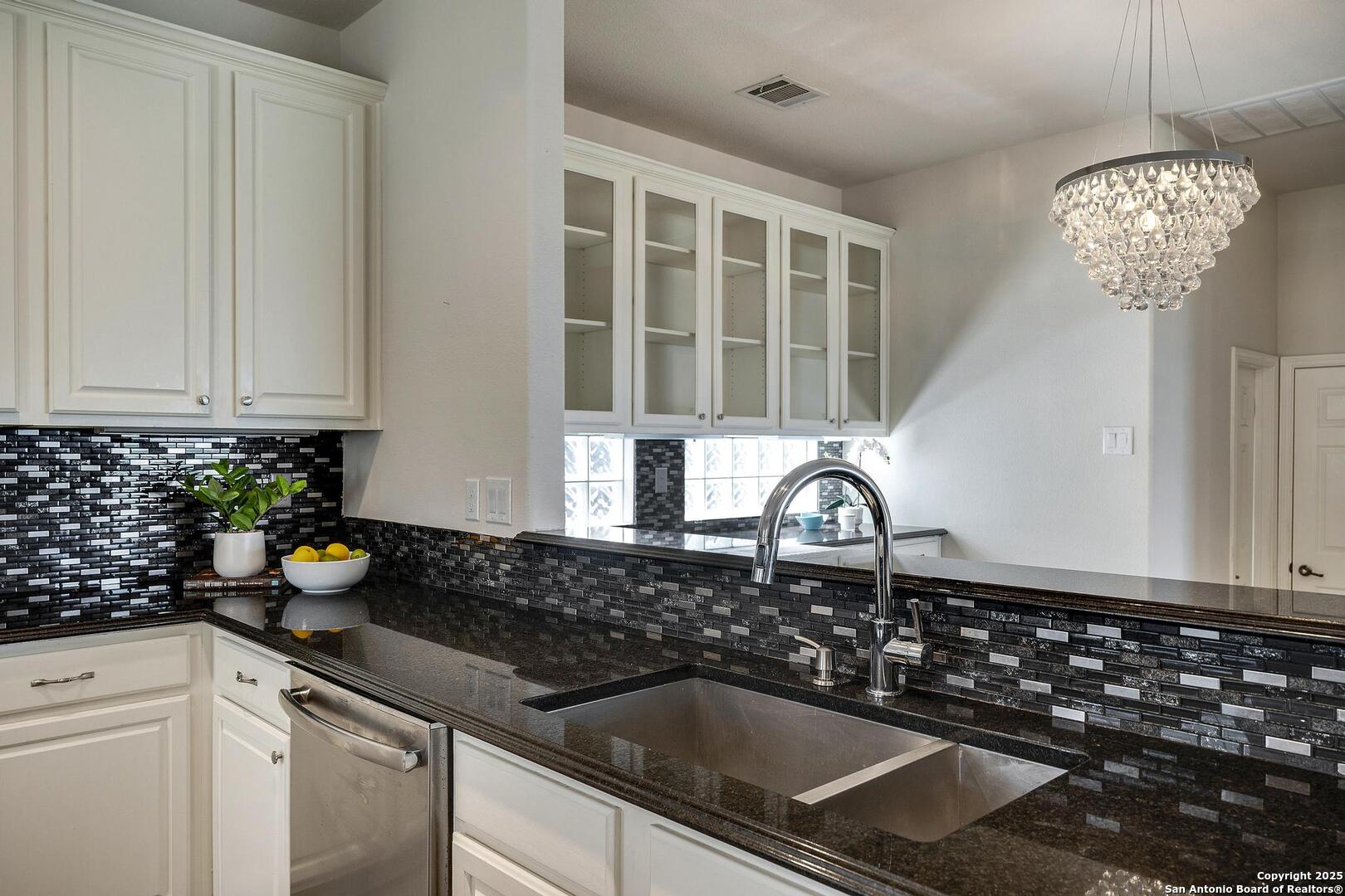 6611 Sierra Oaks , San Antonio, TX, 78256 | 1853163 | Realty Texas LLC