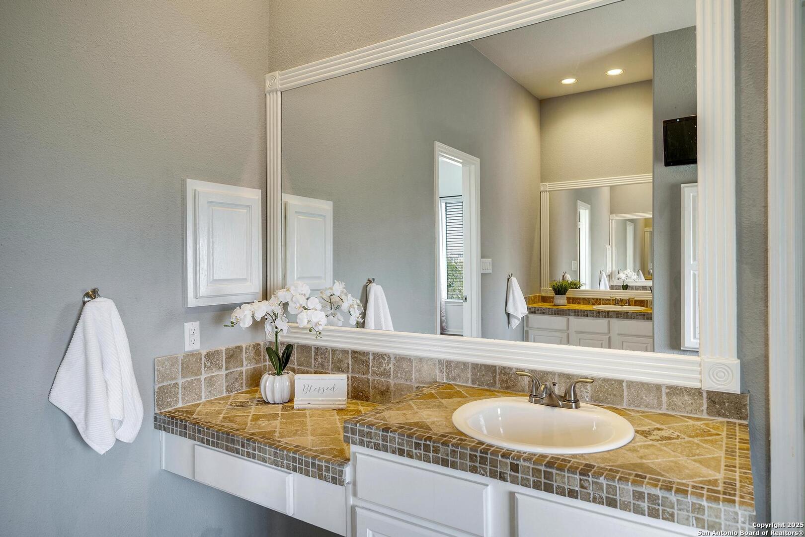 6611 Sierra Oaks , San Antonio, TX, 78256 | 1853163 | Realty Texas LLC