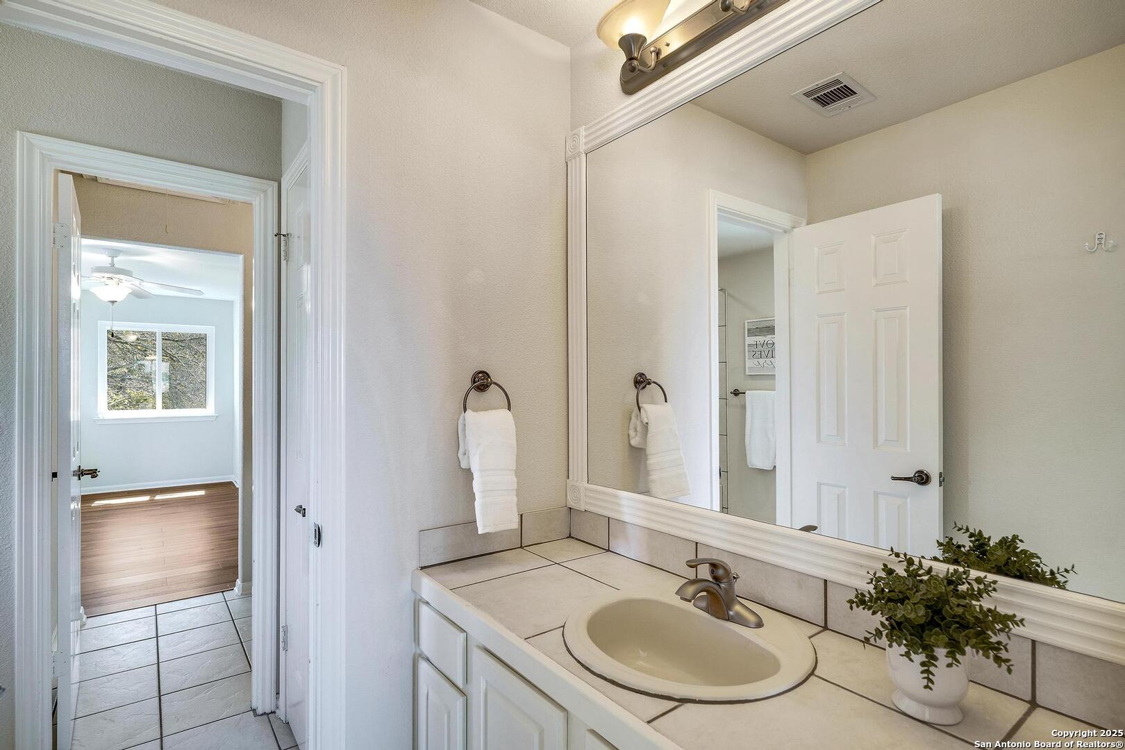6611 Sierra Oaks , San Antonio, TX, 78256 | 1853163 | Realty Texas LLC