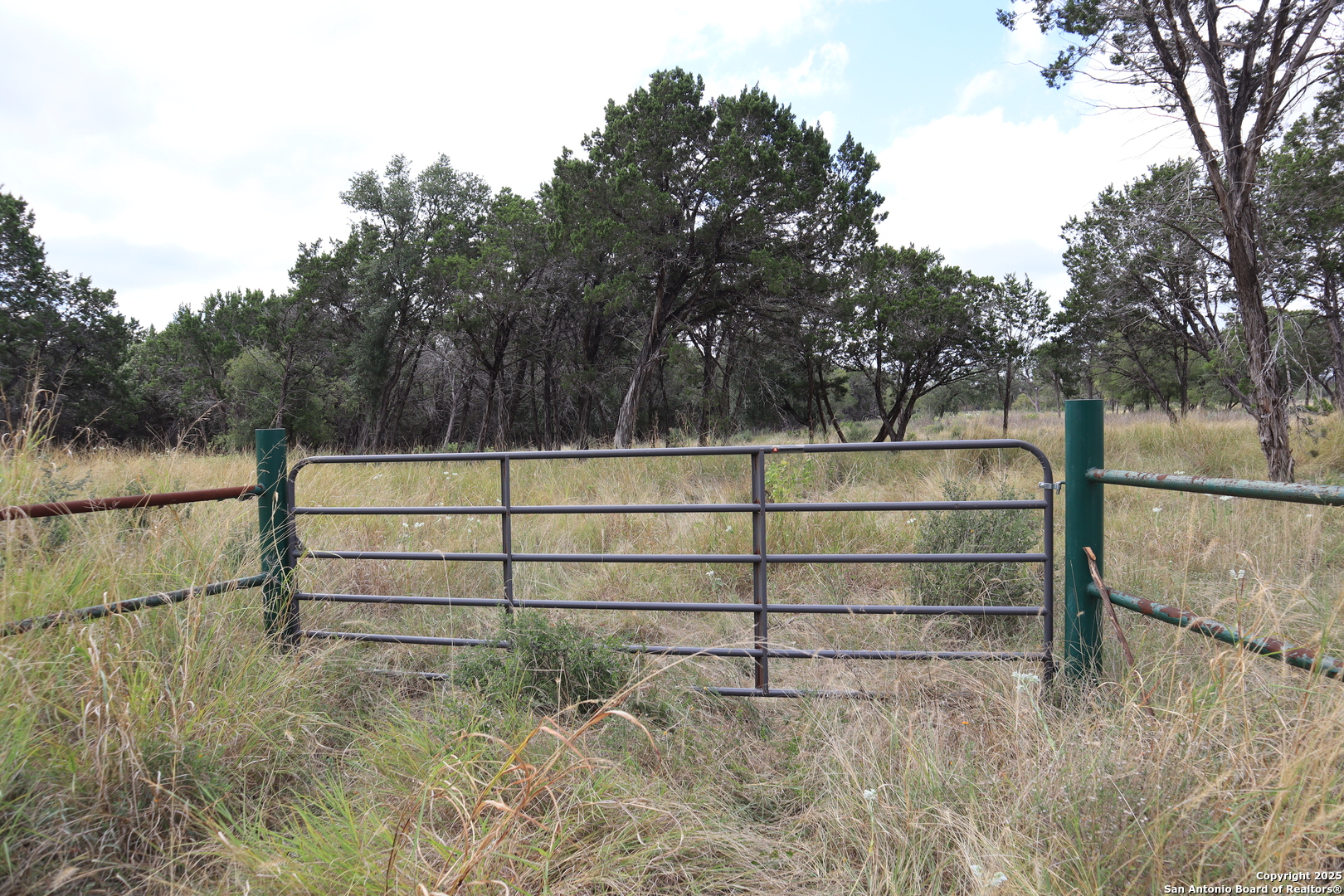 0 English , Pipe Creek, TX, 78063 | 1854279 | Realty Texas LLC