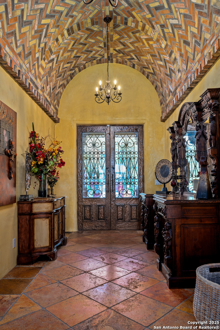 4198 Bear Springs Rd , Pipe Creek, TX, 78063-5372 | 1854145 | Realty Texas LLC