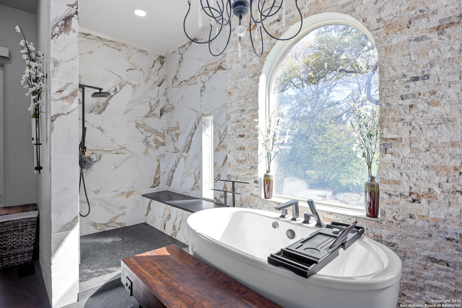 4198 Bear Springs Rd , Pipe Creek, TX, 78063-5372 | 1854145 | Realty Texas LLC